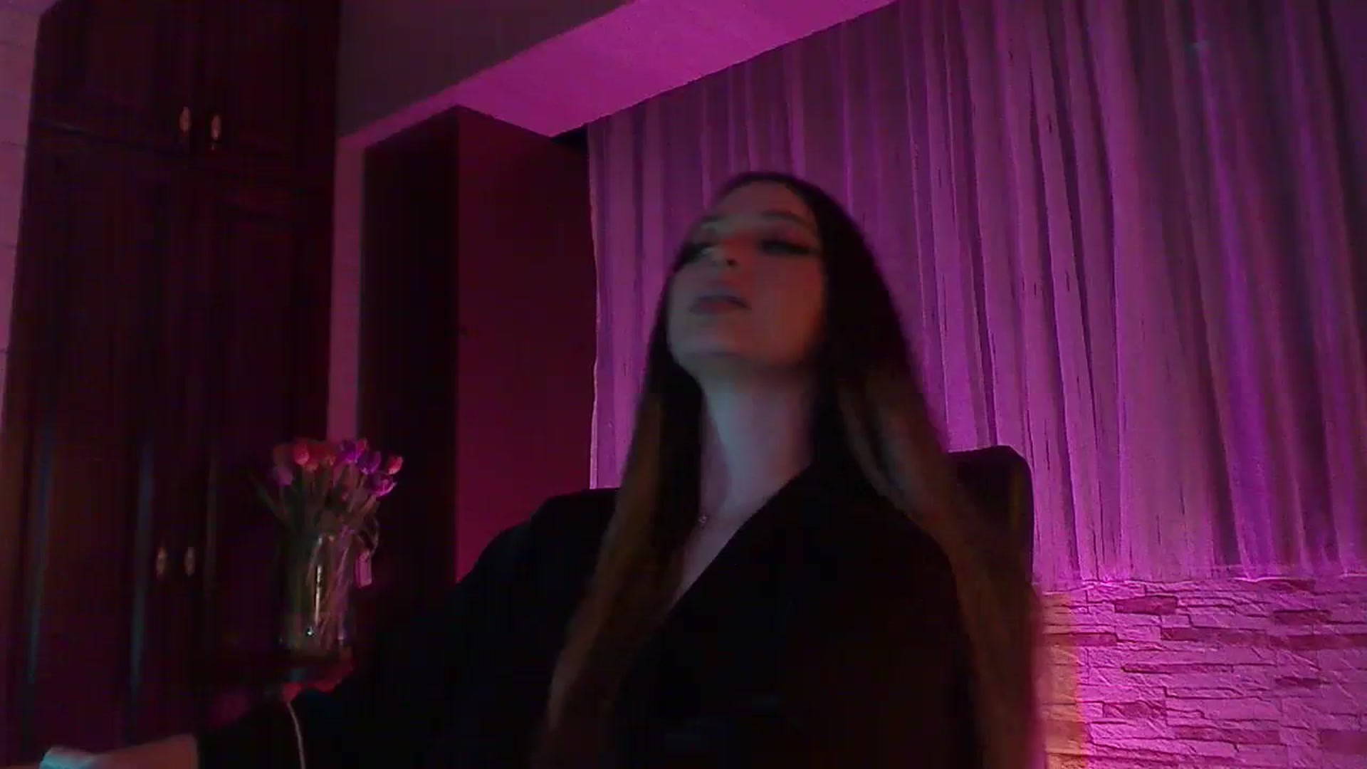 Gallery image thumbnail from No_bo_dy's myfreecams stream on, 05/11/2025, 01:24 image 1 of 20