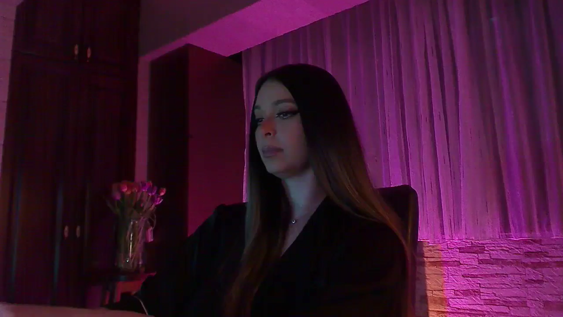 Gallery image thumbnail from No_bo_dy's myfreecams stream on, 05/11/2025, 01:24 image 9 of 20