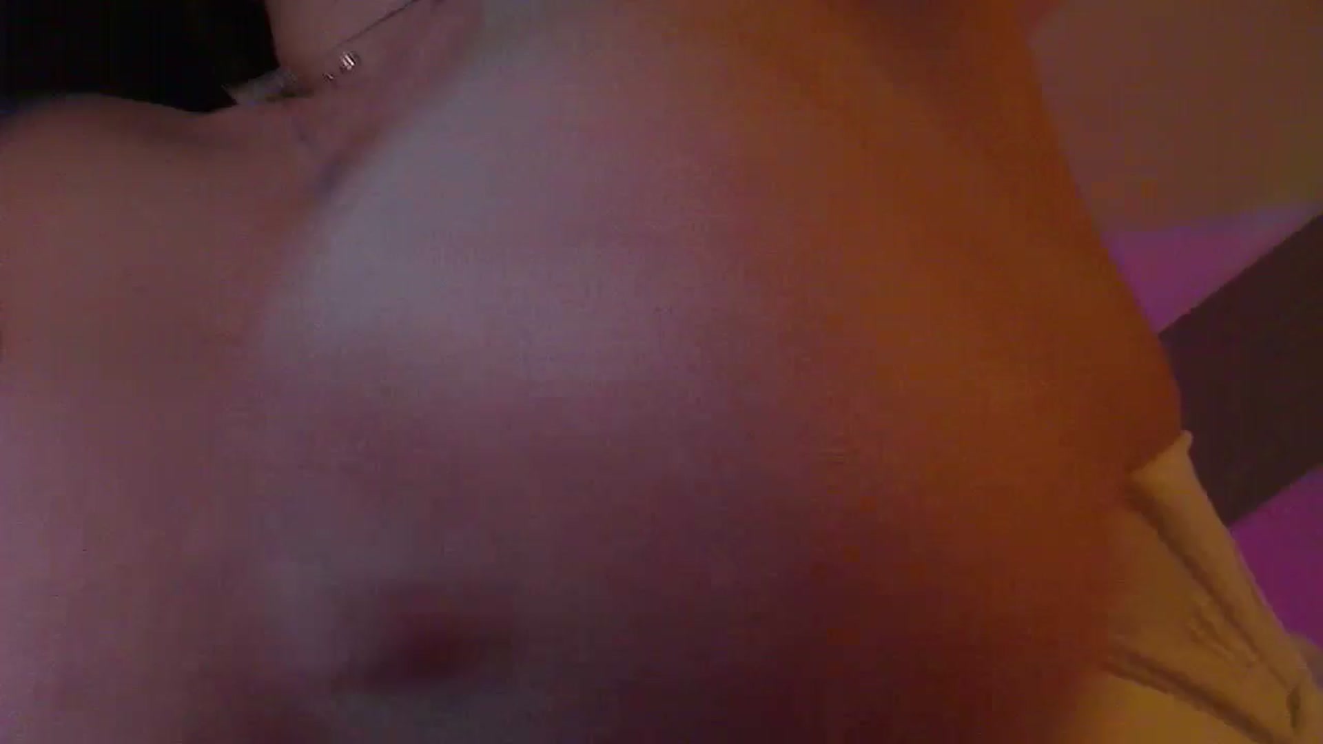 Gallery image thumbnail from No_bo_dy's myfreecams stream on, 05/19/2025, 02:54 image 16 of 20