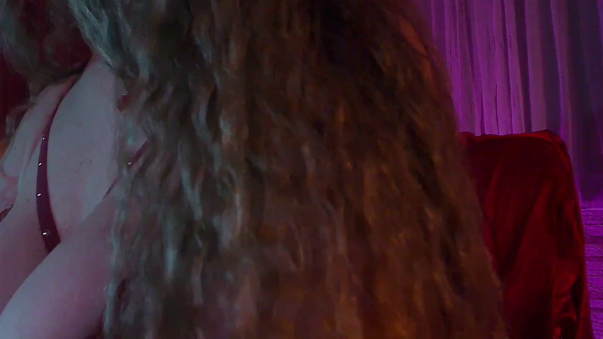 Gallery image thumbnail from No_bo_dy's myfreecams stream on, 05/31/2025, 01:40 image 7 of 20