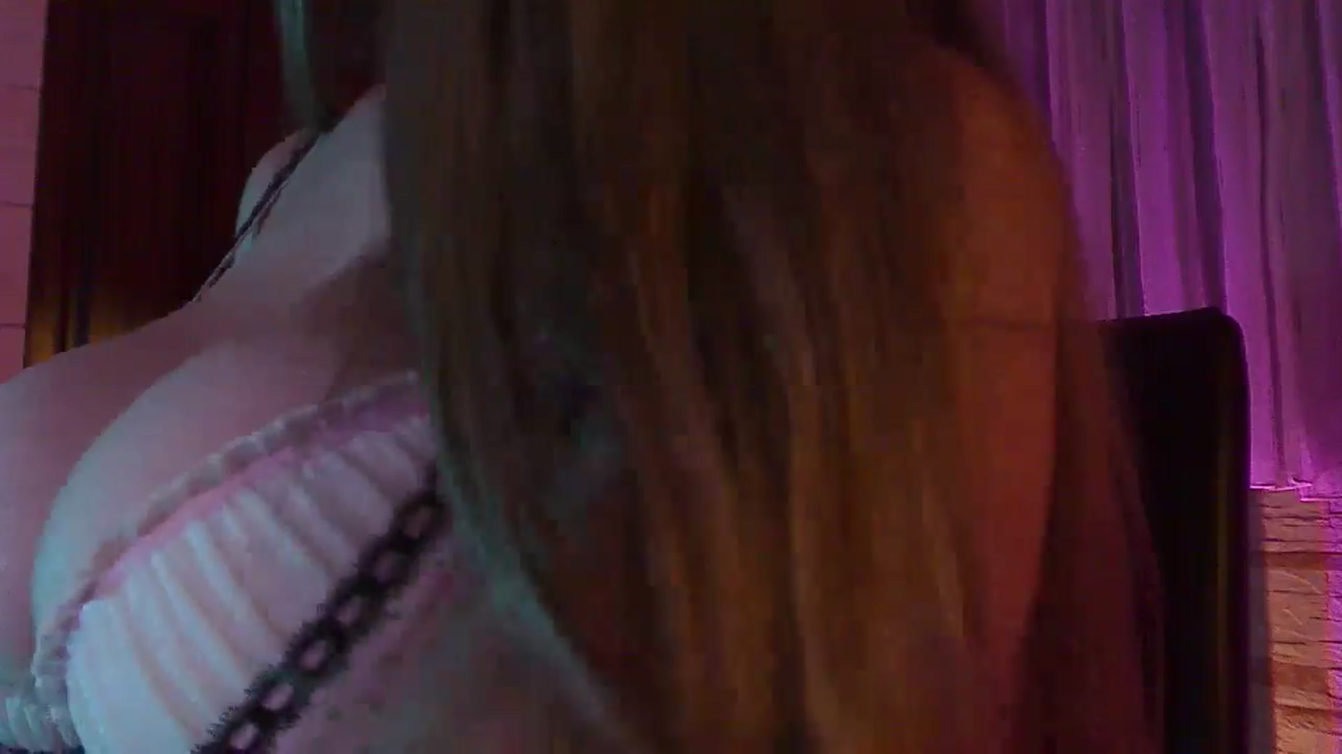 Gallery image thumbnail from No_bo_dy's myfreecams stream on, 06/08/2025, 24:20 image 5 of 20
