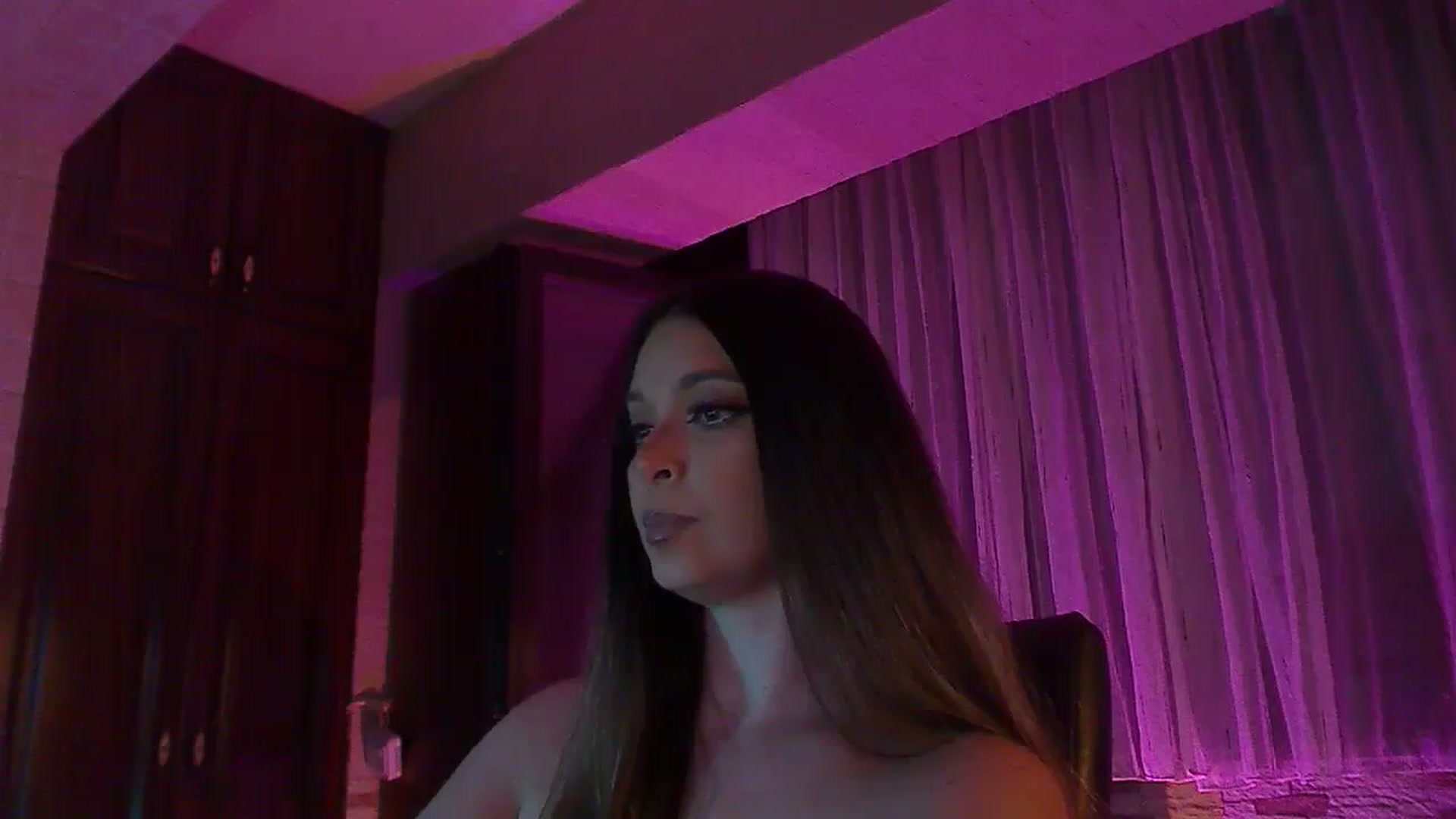 Gallery image thumbnail from No_bo_dy's myfreecams stream on, 06/08/2025, 24:57 image 3 of 20