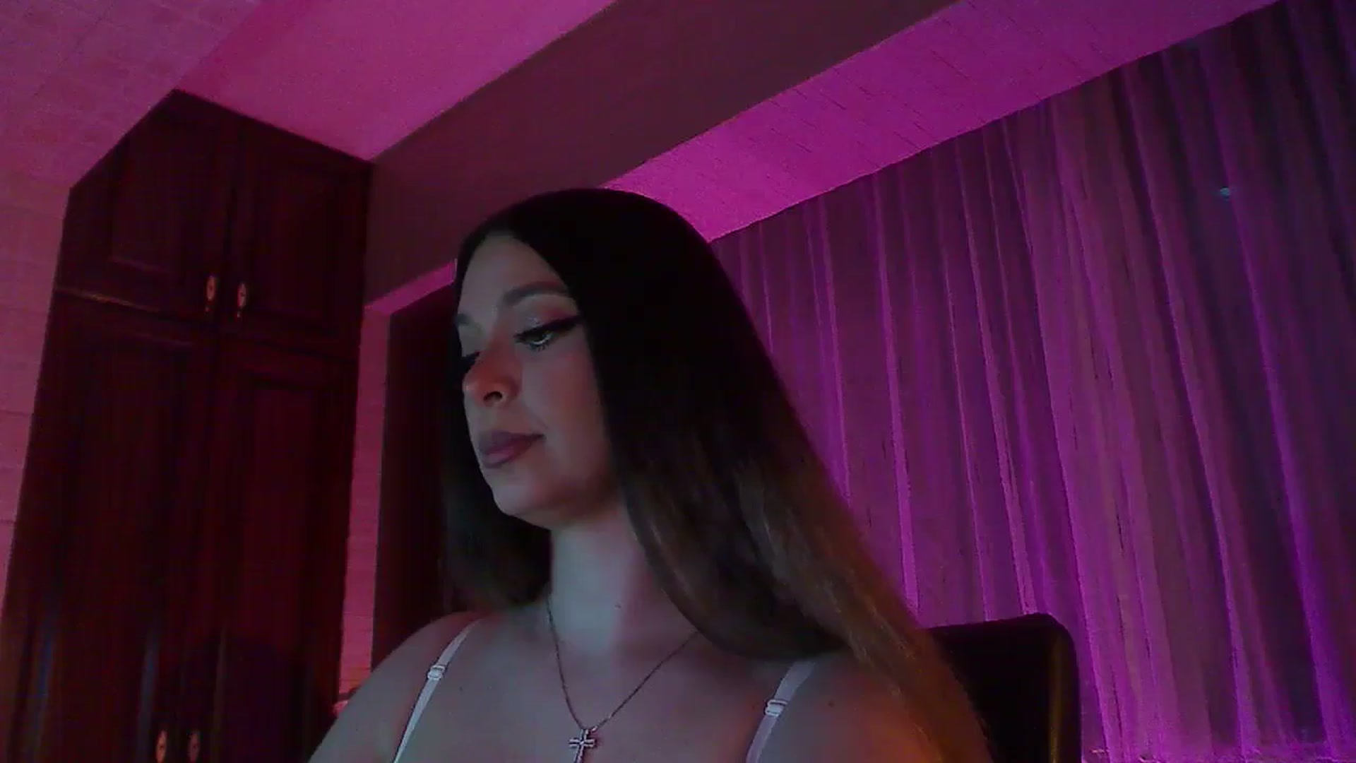 Gallery image thumbnail from No_bo_dy's myfreecams stream on, 06/14/2025, 02:12 image 13 of 20