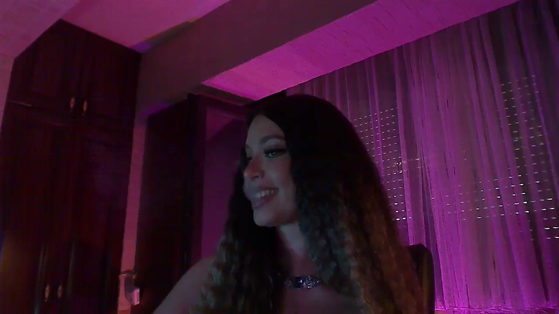 Gallery image thumbnail from No_bo_dy's myfreecams stream on, 06/29/2025, 04:01 image 1 of 20