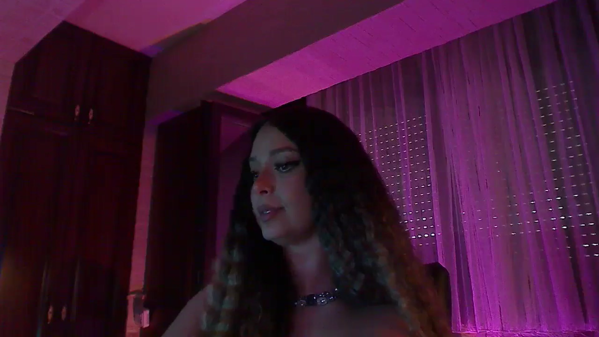 Gallery image thumbnail from No_bo_dy's myfreecams stream on, 06/29/2025, 04:01 image 9 of 20