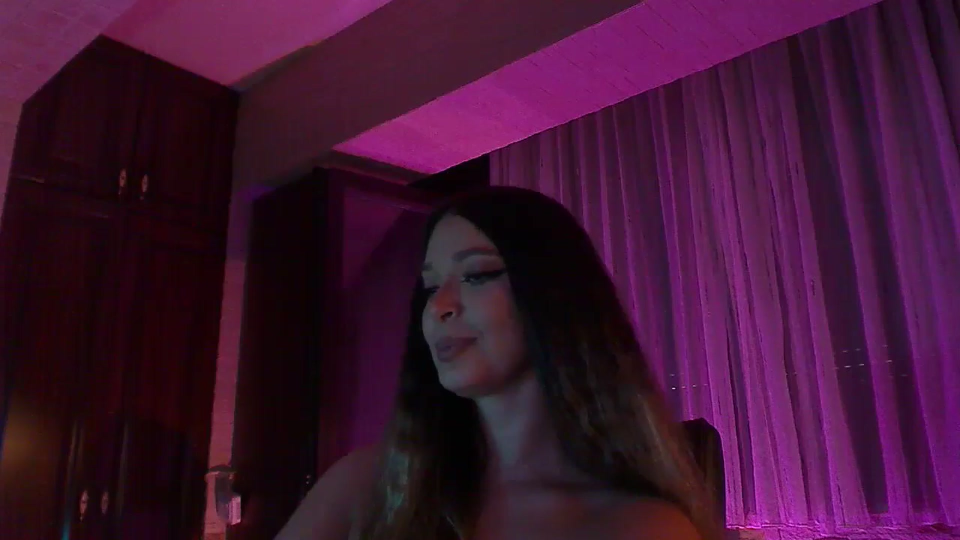 Gallery image thumbnail from No_bo_dy's myfreecams stream on, 06/30/2025, 03:13 image 12 of 20