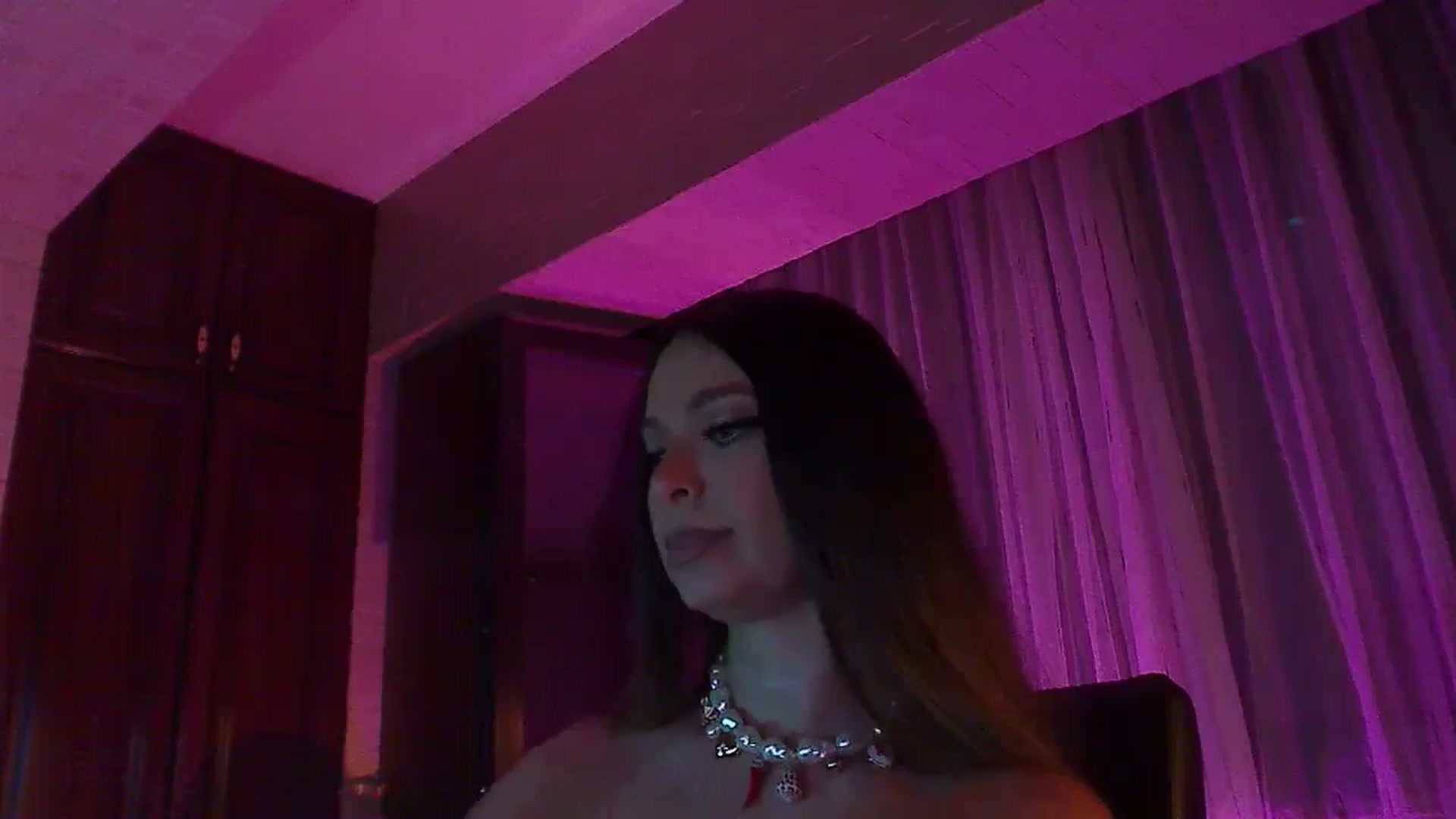 Gallery image thumbnail from No_bo_dy's myfreecams stream on, 07/12/2025, 01:17 image 18 of 20