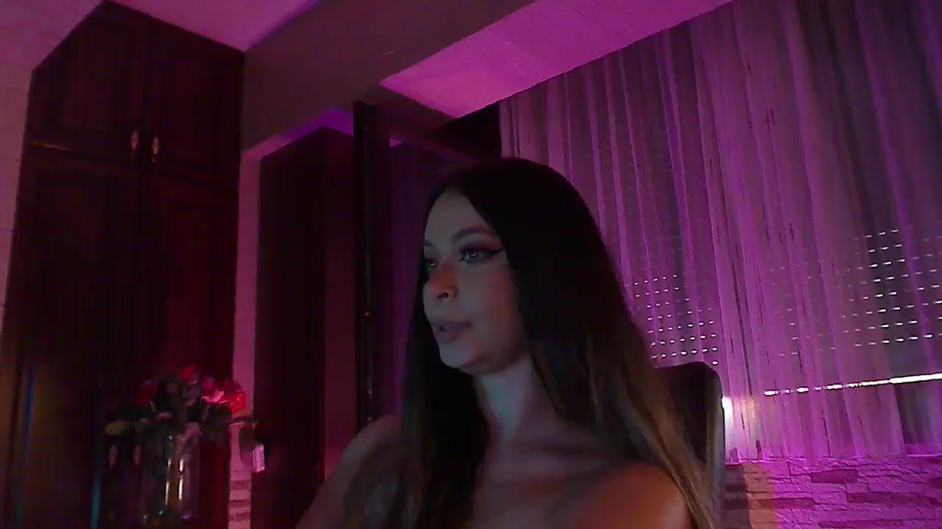 Gallery image thumbnail from No_bo_dy's myfreecams stream on, 07/14/2025, 03:01 image 7 of 20