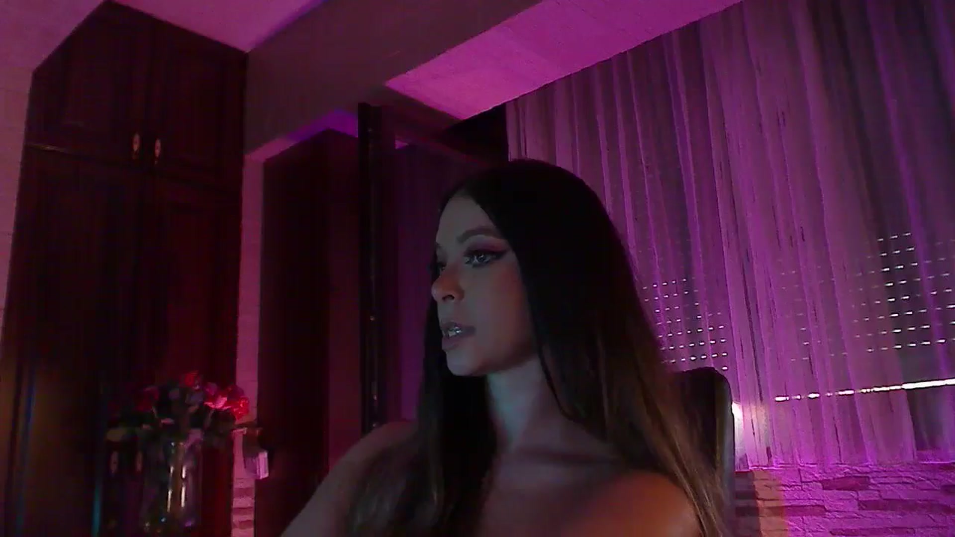 Gallery image thumbnail from No_bo_dy's myfreecams stream on, 07/14/2025, 03:01 image 3 of 20