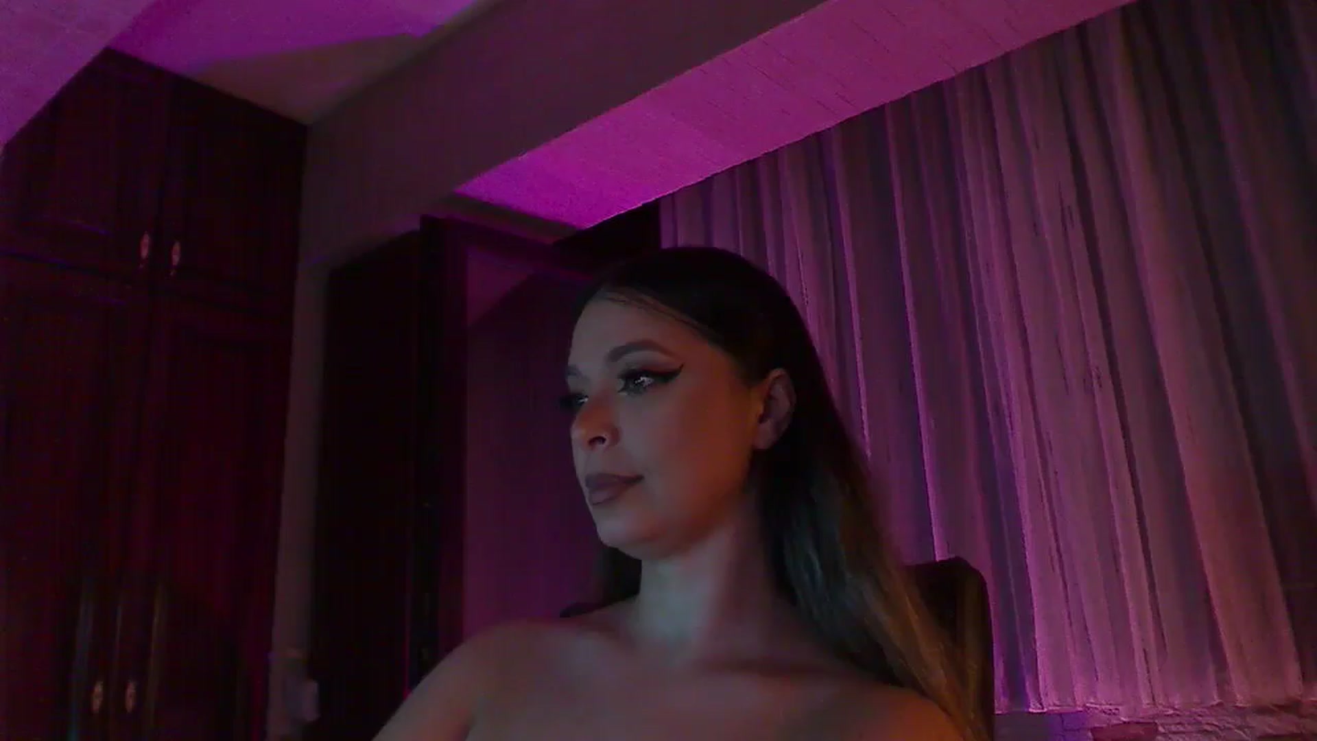 Gallery image thumbnail from No_bo_dy's myfreecams stream on, 08/02/2025, 02:13 image 20 of 20
