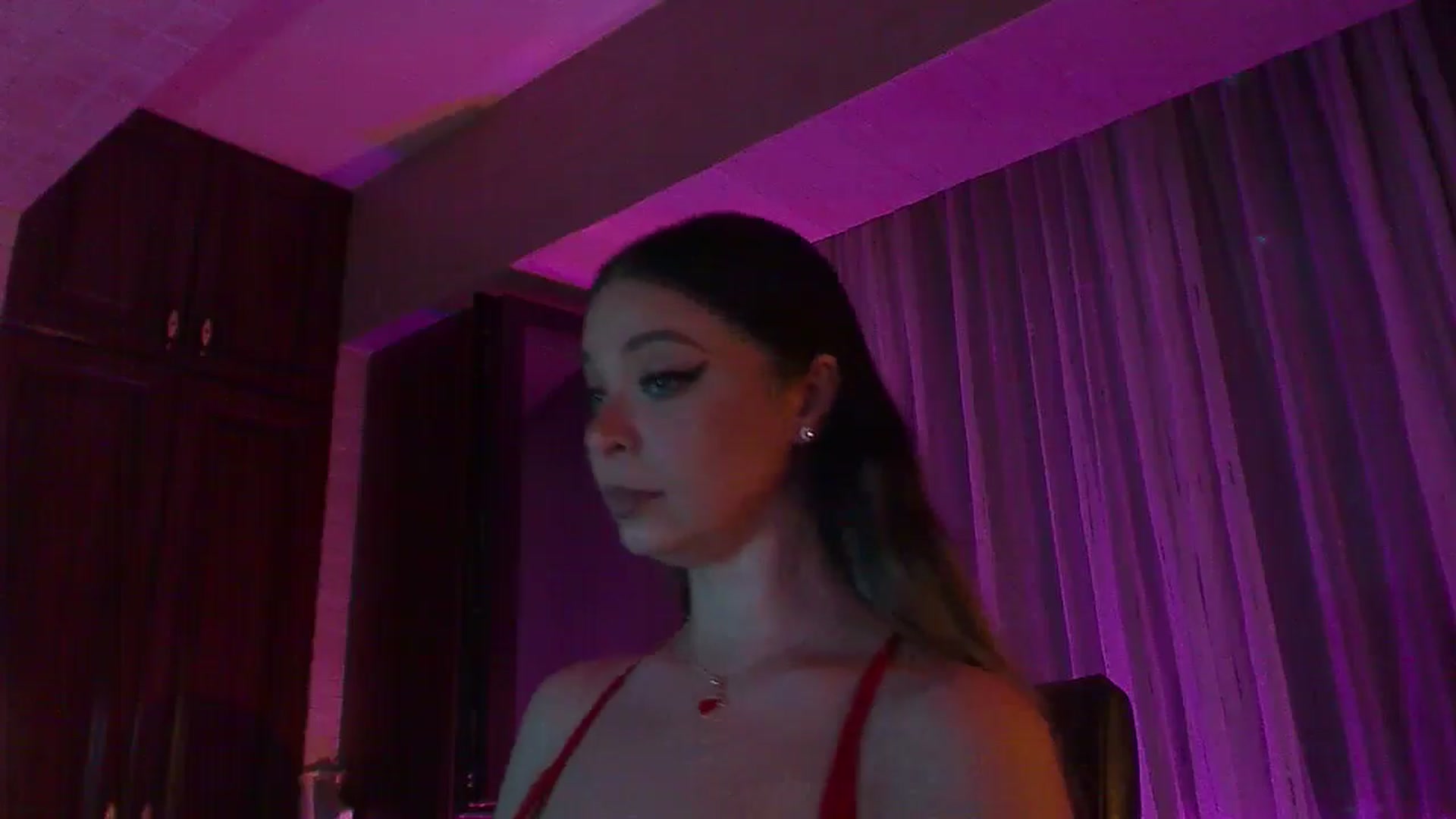 Gallery image thumbnail from No_bo_dy's myfreecams stream on, 08/02/2025, 23:34 image 13 of 20