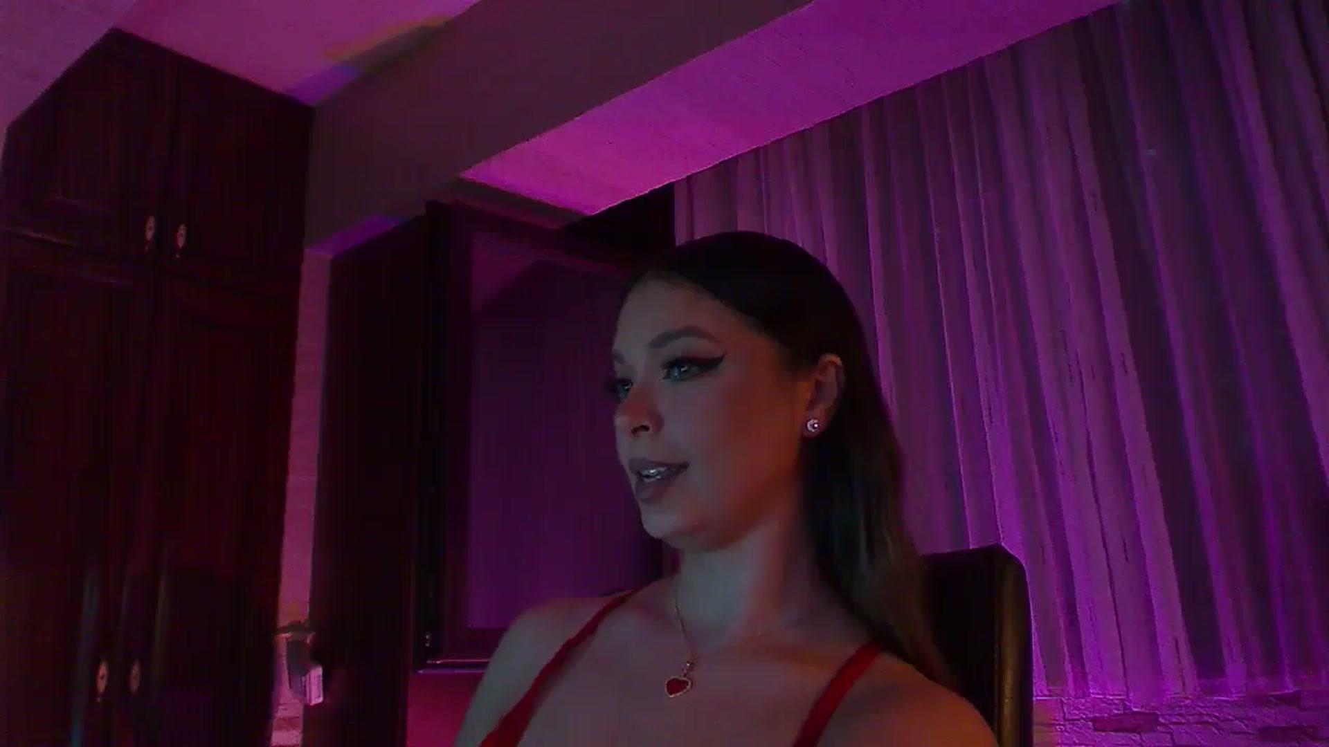 Gallery image thumbnail from No_bo_dy's myfreecams stream on, 08/02/2025, 23:56 image 8 of 20