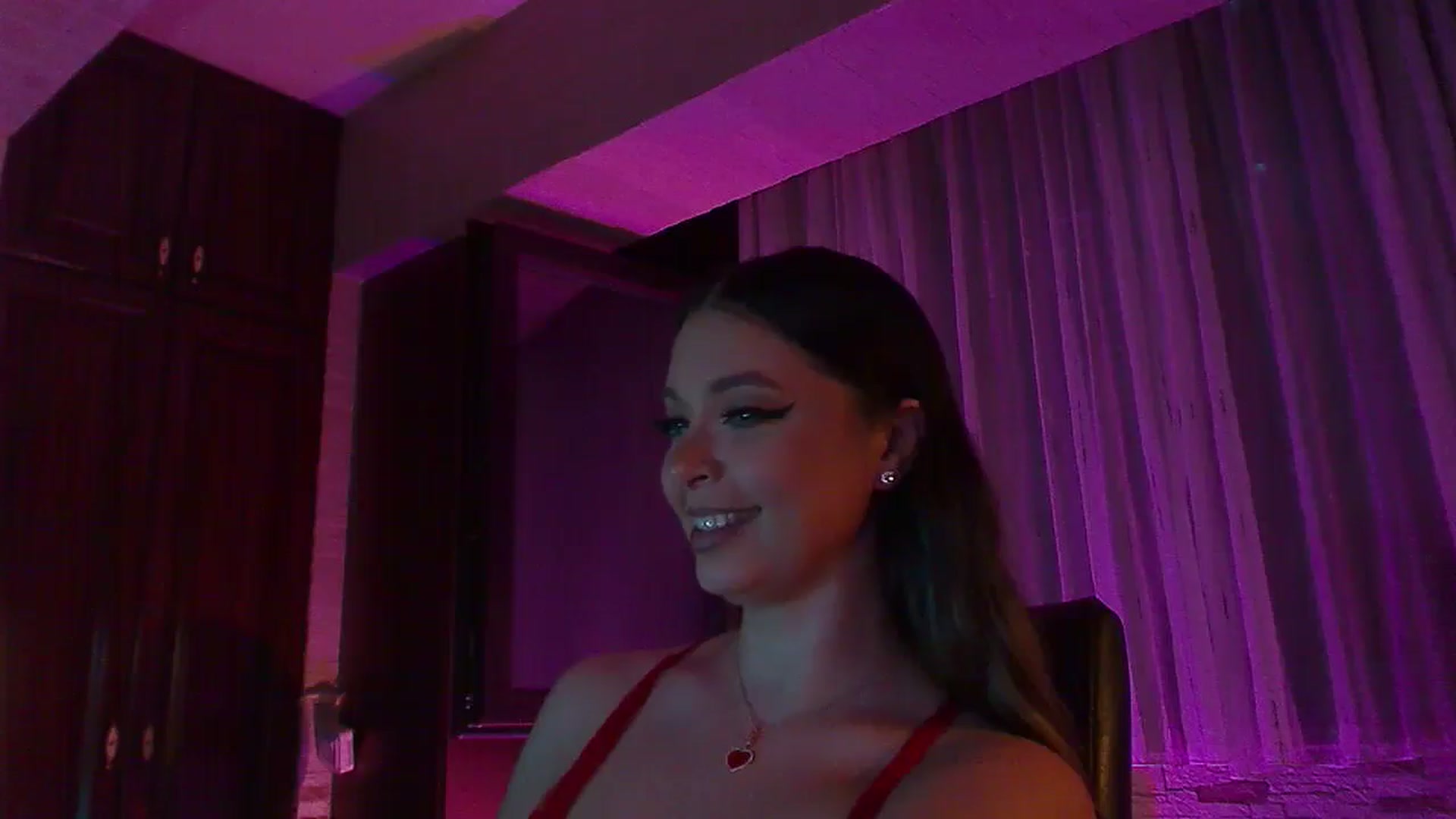 Gallery image thumbnail from No_bo_dy's myfreecams stream on, 08/02/2025, 23:56 image 12 of 20