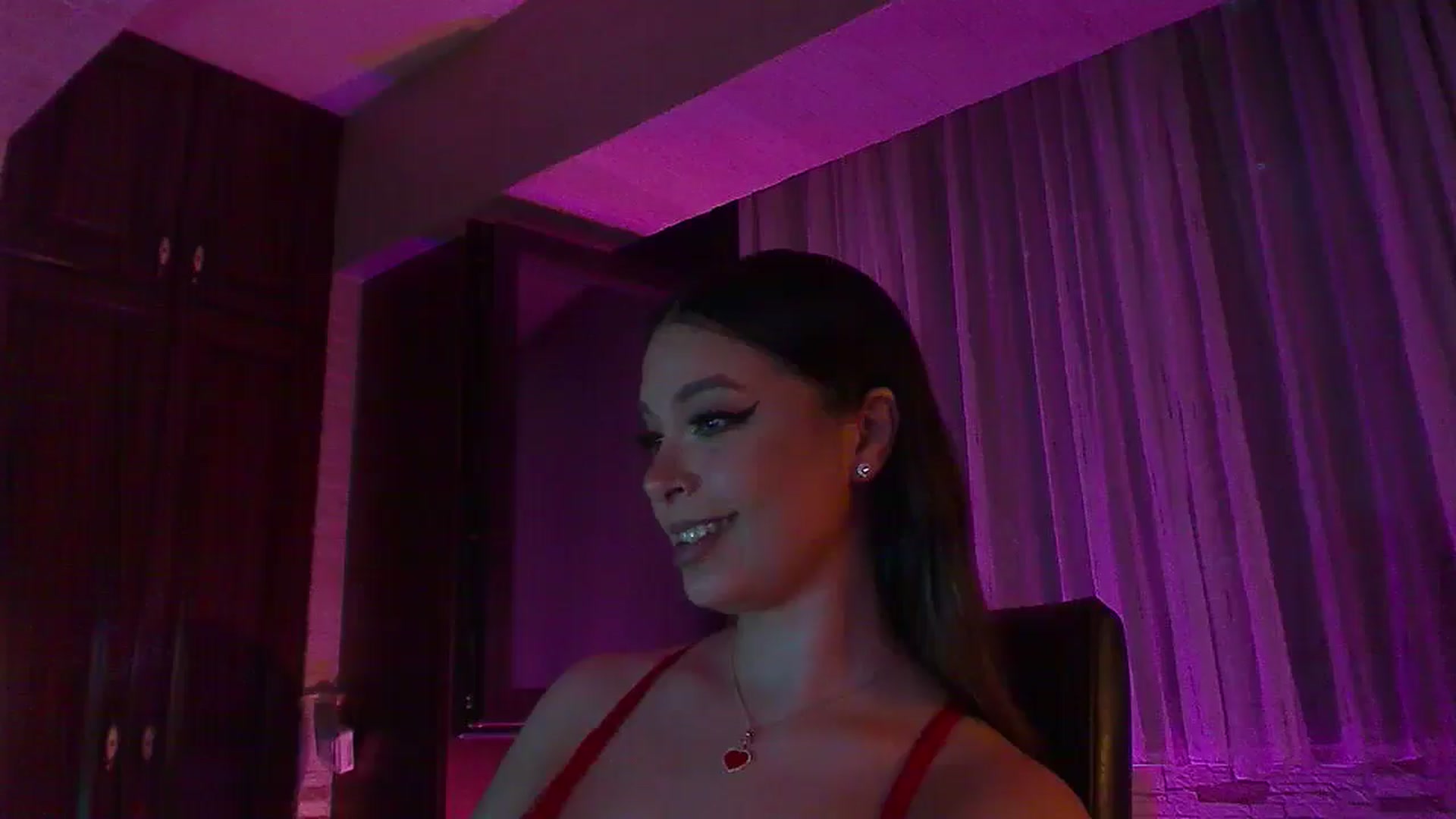 Gallery image thumbnail from No_bo_dy's myfreecams stream on, 08/02/2025, 23:56 image 6 of 20