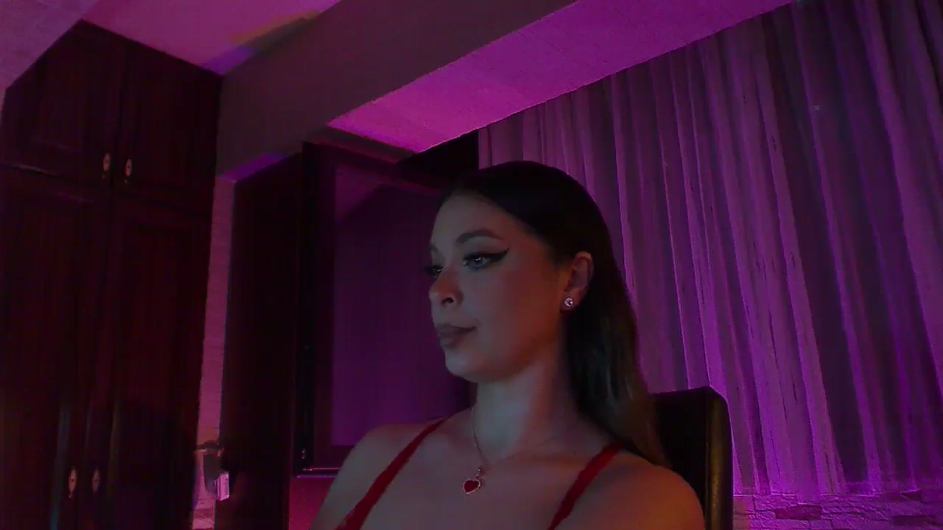 Gallery image thumbnail from No_bo_dy's myfreecams stream on, 08/02/2025, 23:56 image 5 of 20