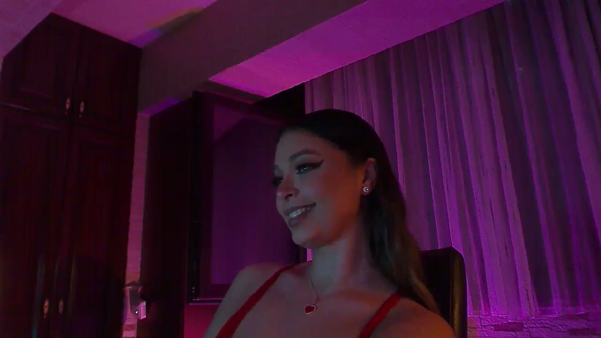 Gallery image thumbnail from No_bo_dy's myfreecams stream on, 08/02/2025, 23:56 image 16 of 20