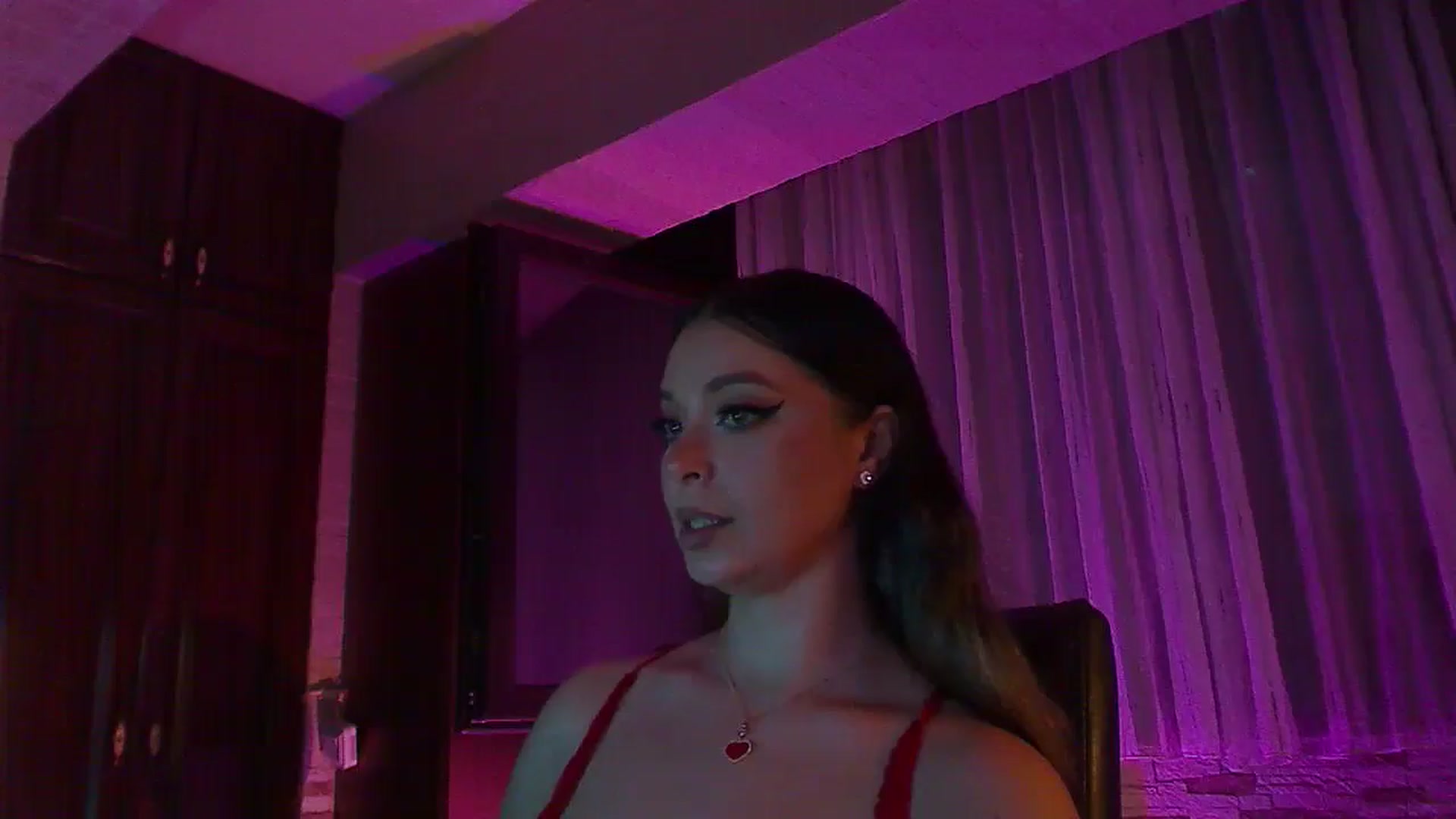 Gallery image thumbnail from No_bo_dy's myfreecams stream on, 08/03/2025, 03:12 image 2 of 20