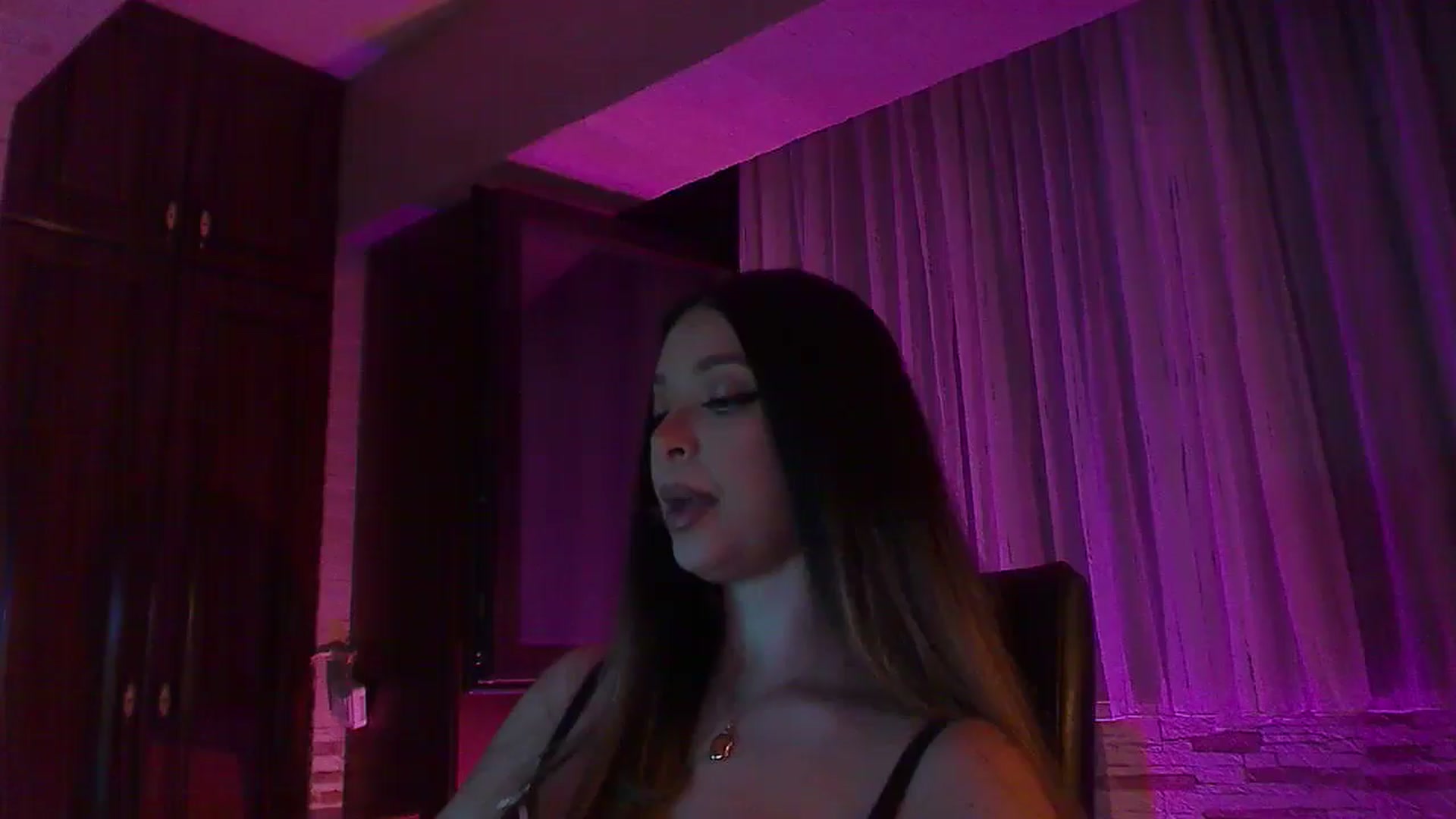Gallery image thumbnail from No_bo_dy's myfreecams stream on, 08/09/2025, 01:37 image 1 of 20