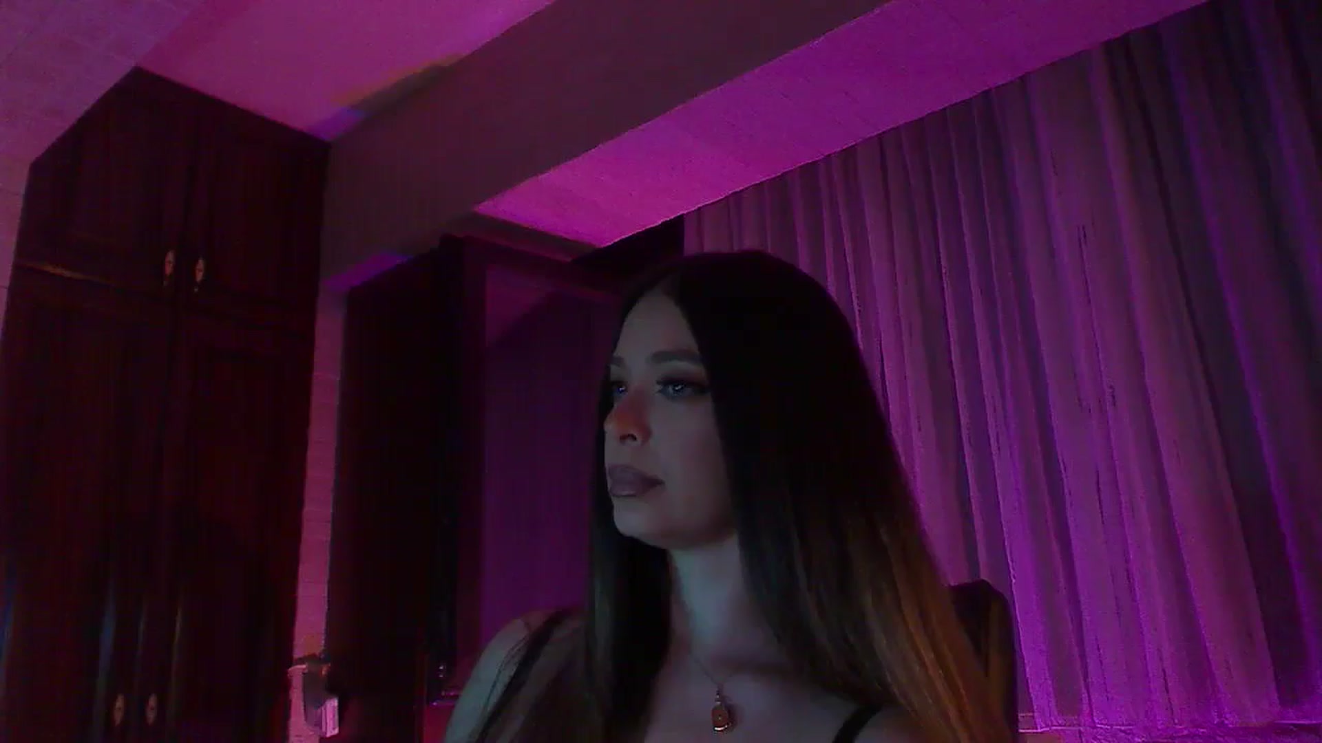 Gallery image thumbnail from No_bo_dy's myfreecams stream on, 08/09/2025, 01:37 image 7 of 20