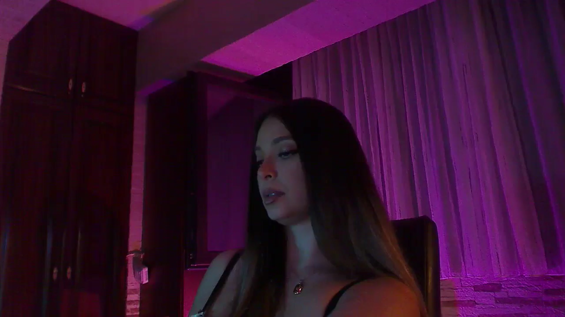 Gallery image thumbnail from No_bo_dy's myfreecams stream on, 08/09/2025, 01:37 image 19 of 20