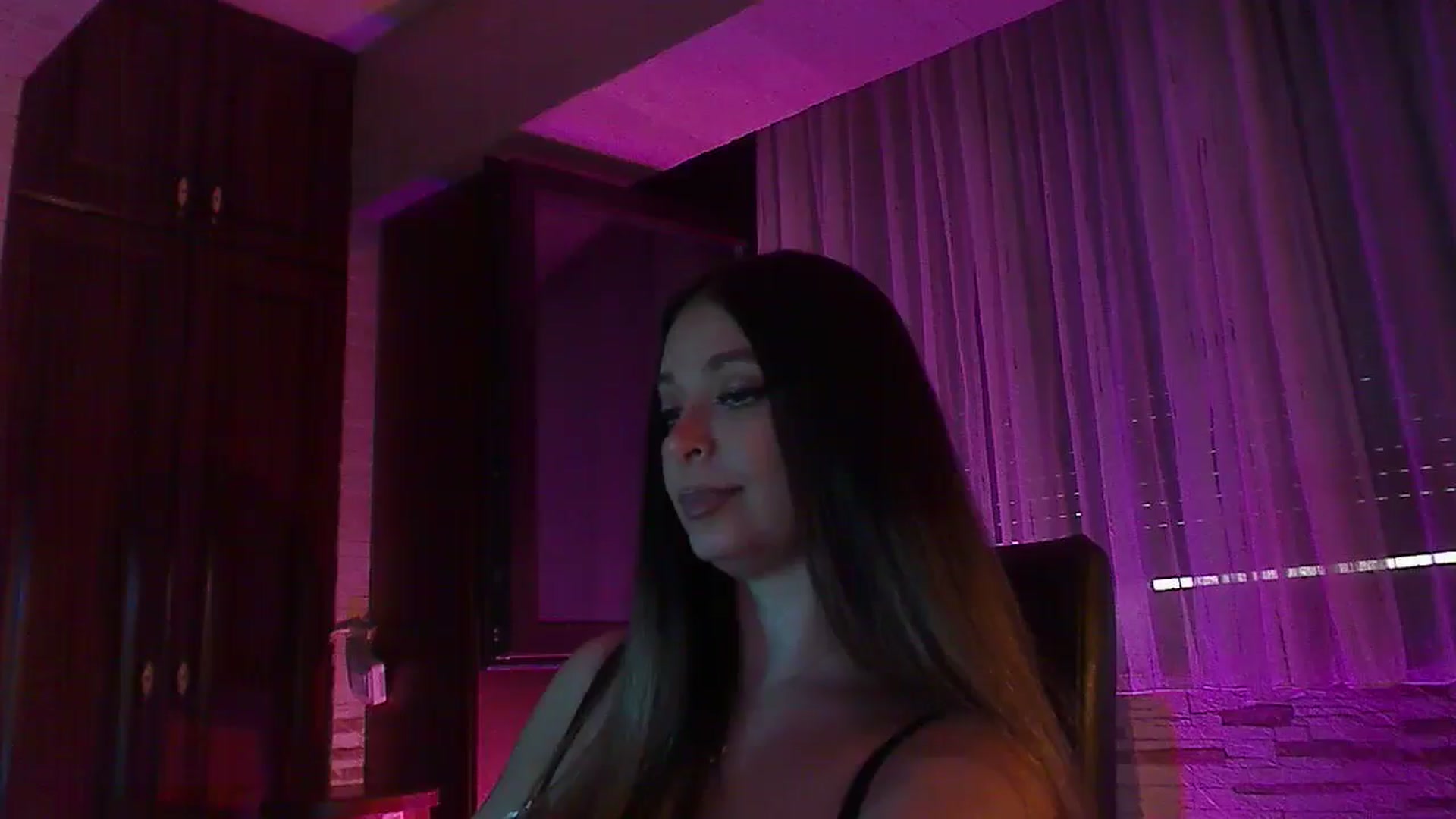 Gallery image thumbnail from No_bo_dy's myfreecams stream on, 08/09/2025, 03:08 image 8 of 20