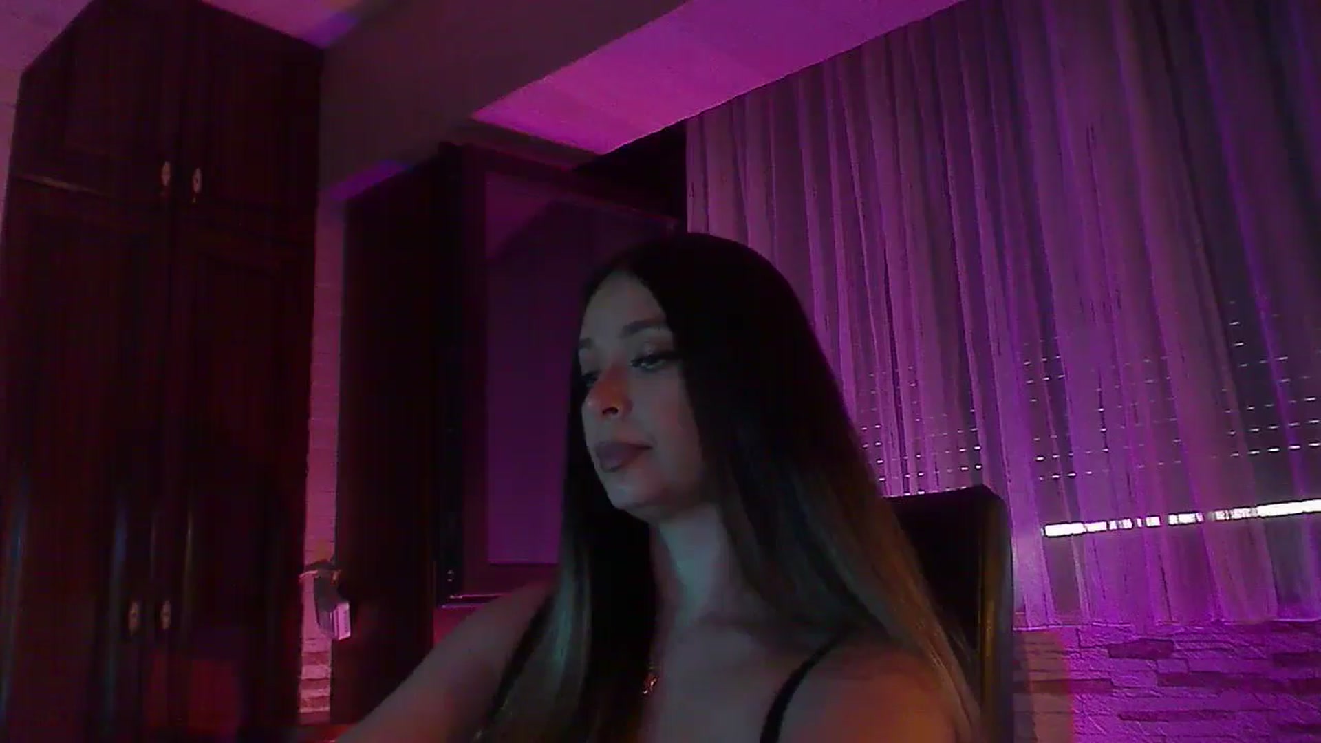 Gallery image thumbnail from No_bo_dy's myfreecams stream on, 08/09/2025, 03:08 image 20 of 20