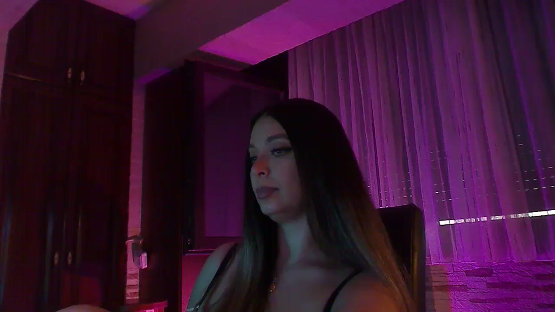 Gallery image thumbnail from No_bo_dy's myfreecams stream on, 08/09/2025, 03:08 image 10 of 20