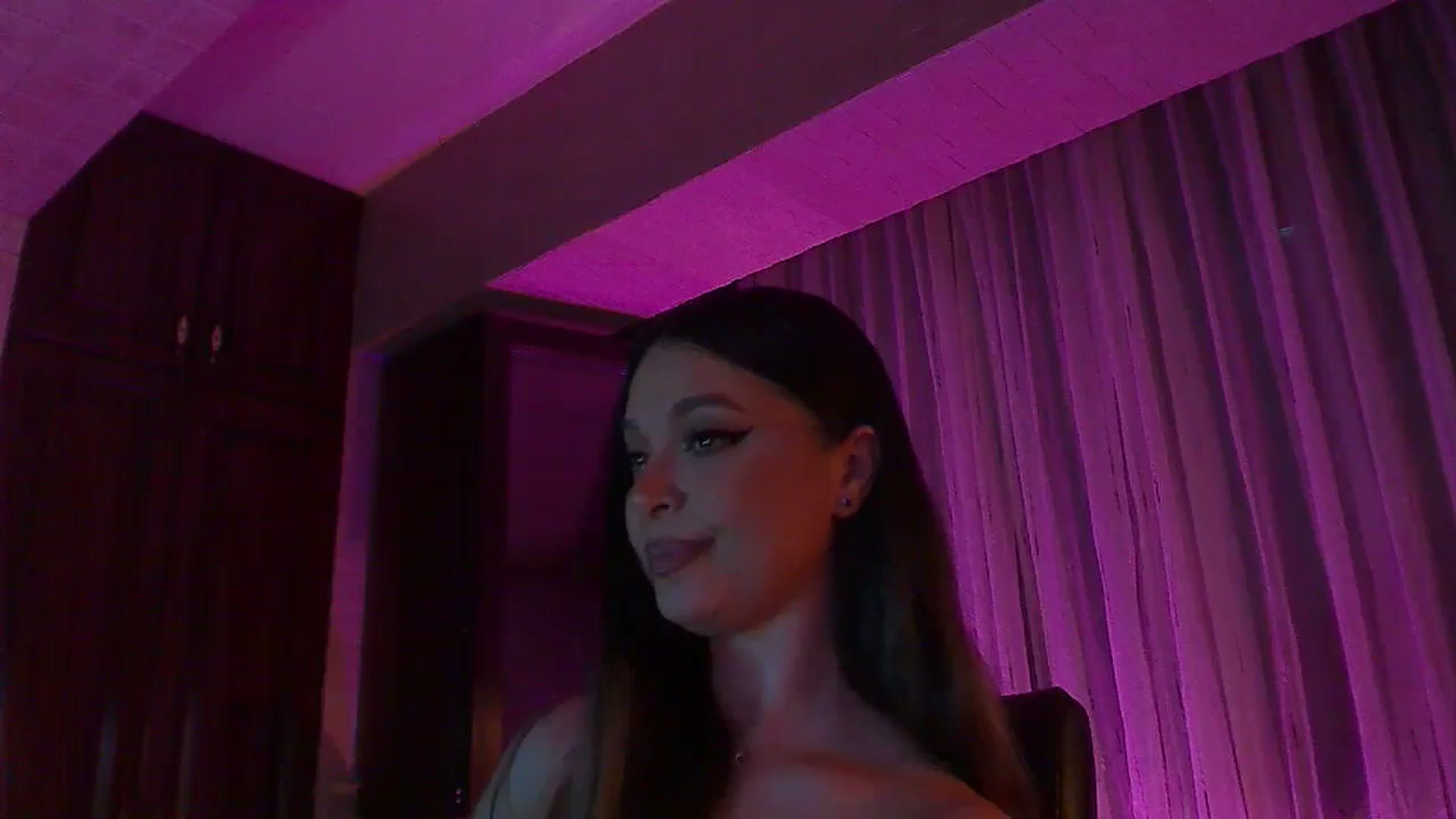 Gallery image thumbnail from No_bo_dy's myfreecams stream on, 08/23/2025, 01:06 image 8 of 20