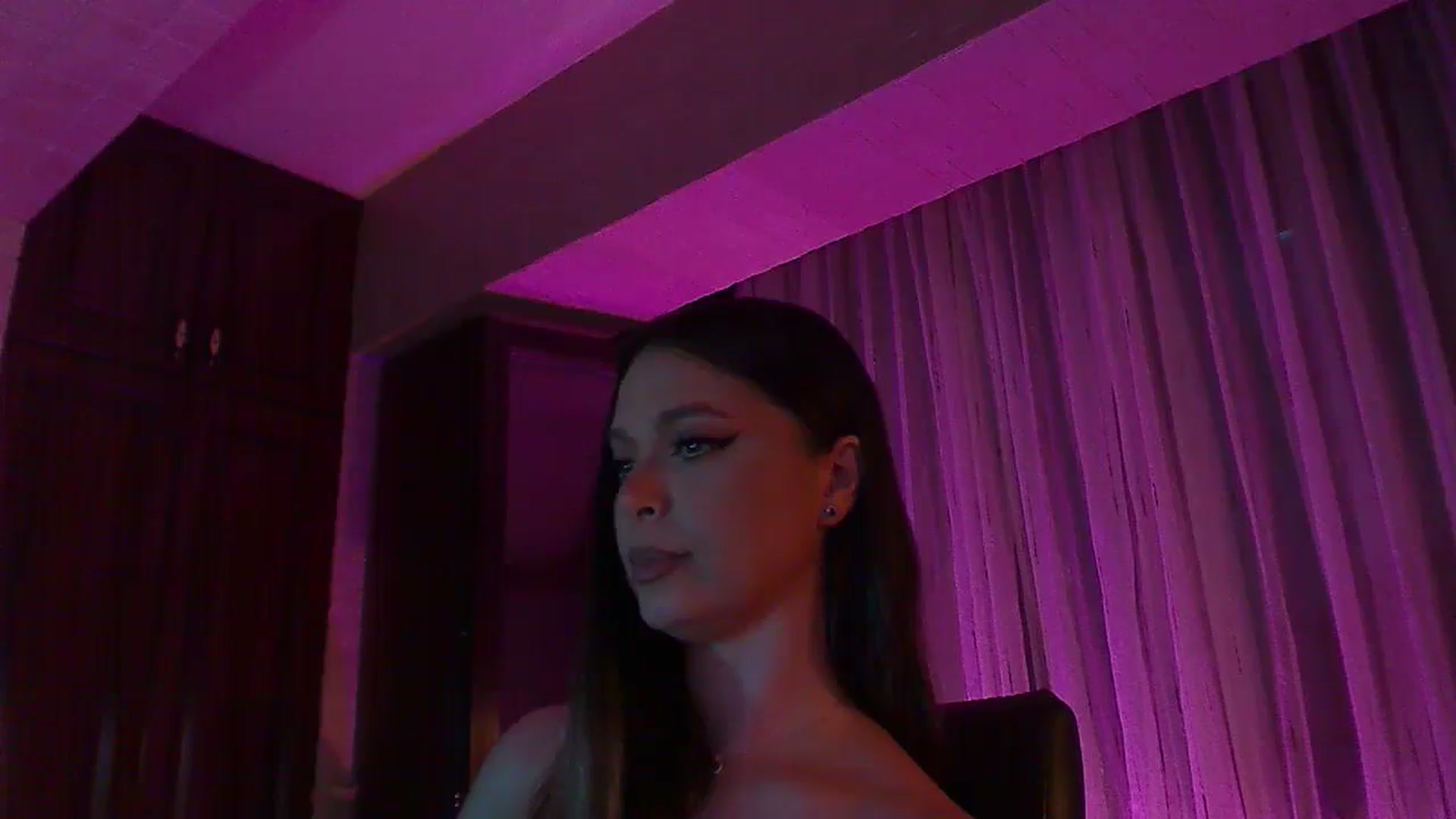 Gallery image thumbnail from No_bo_dy's myfreecams stream on, 08/23/2025, 01:06 image 10 of 20