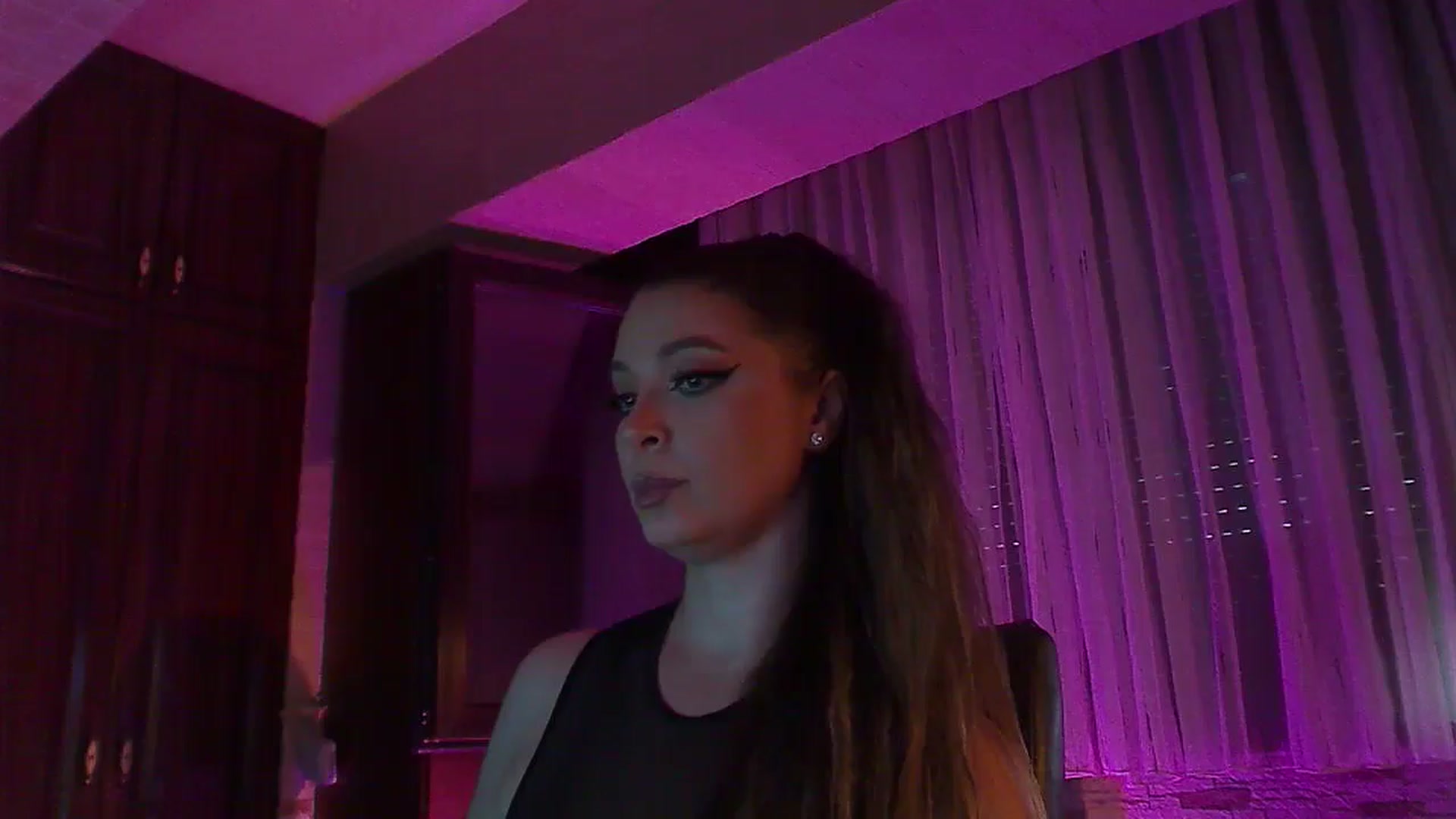 Gallery image thumbnail from No_bo_dy's myfreecams stream on, 08/24/2025, 04:23 image 20 of 20