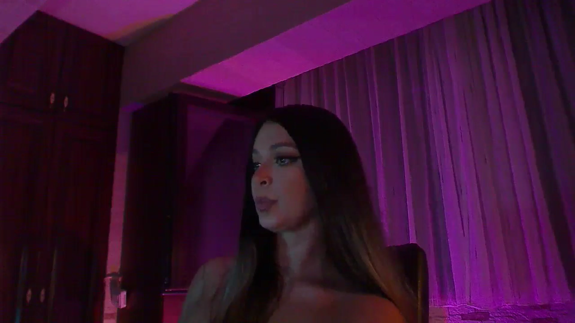Gallery image thumbnail from No_bo_dy's myfreecams stream on, 09/01/2025, 01:46 image 5 of 20