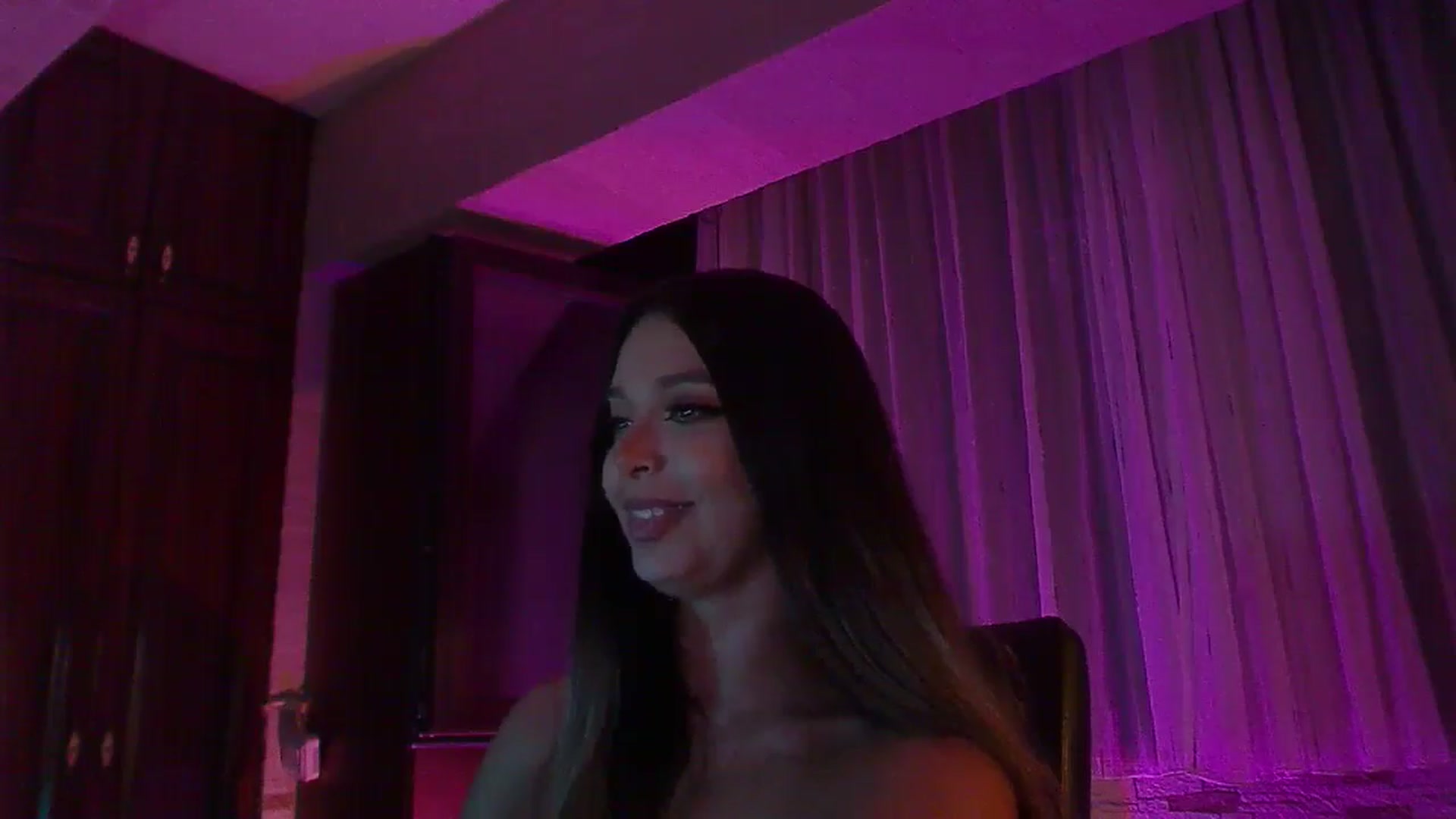 Gallery image thumbnail from No_bo_dy's myfreecams stream on, 09/01/2025, 01:46 image 19 of 20