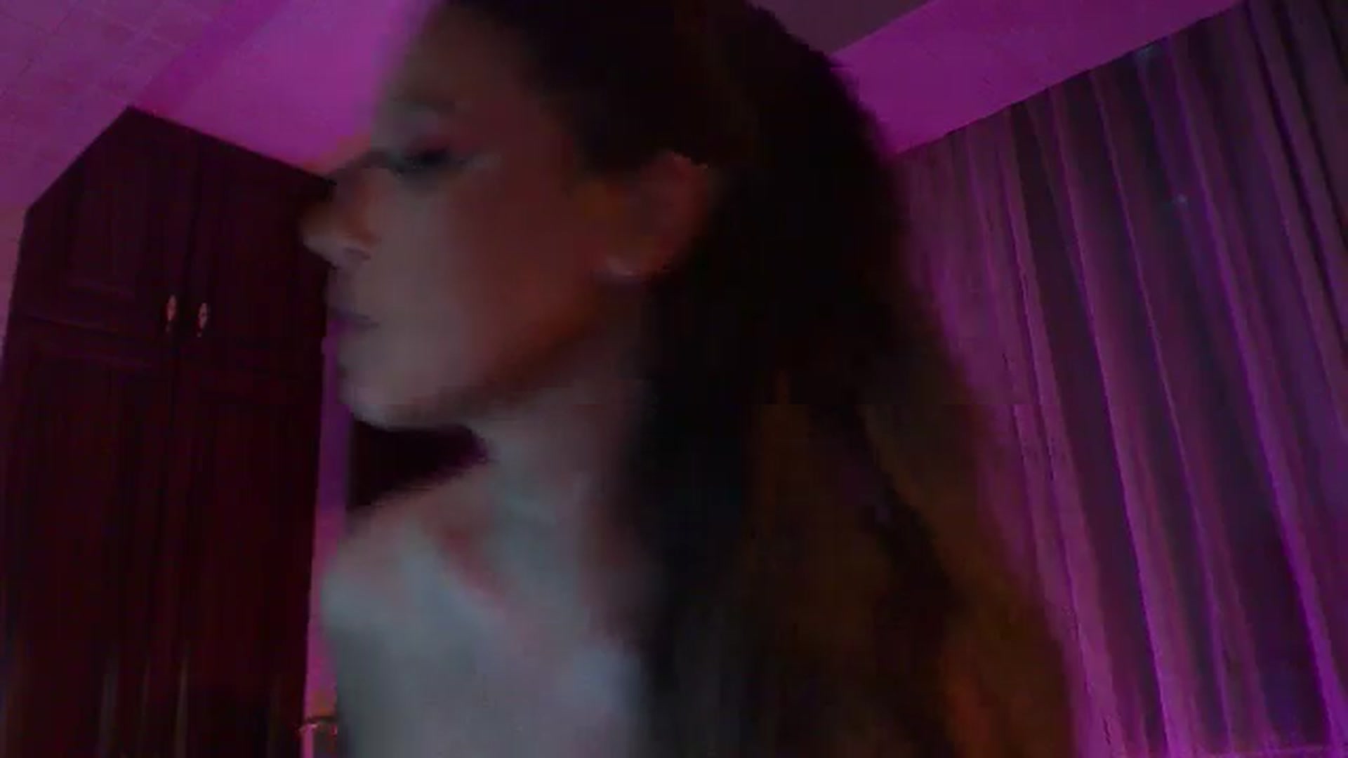 Gallery image thumbnail from No_bo_dy's myfreecams stream on, 09/06/2025, 02:54 image 16 of 20