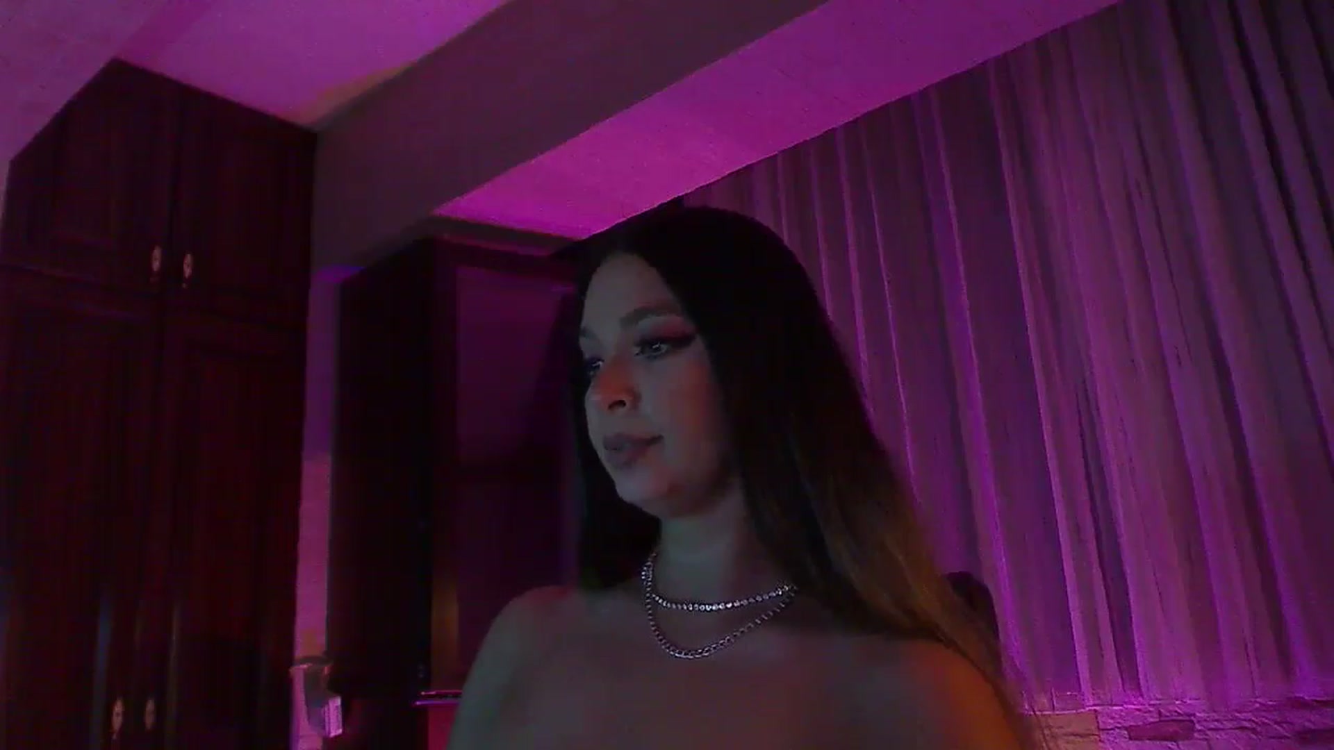 Gallery image thumbnail from No_bo_dy's myfreecams stream on, 09/07/2025, 02:21 image 14 of 20