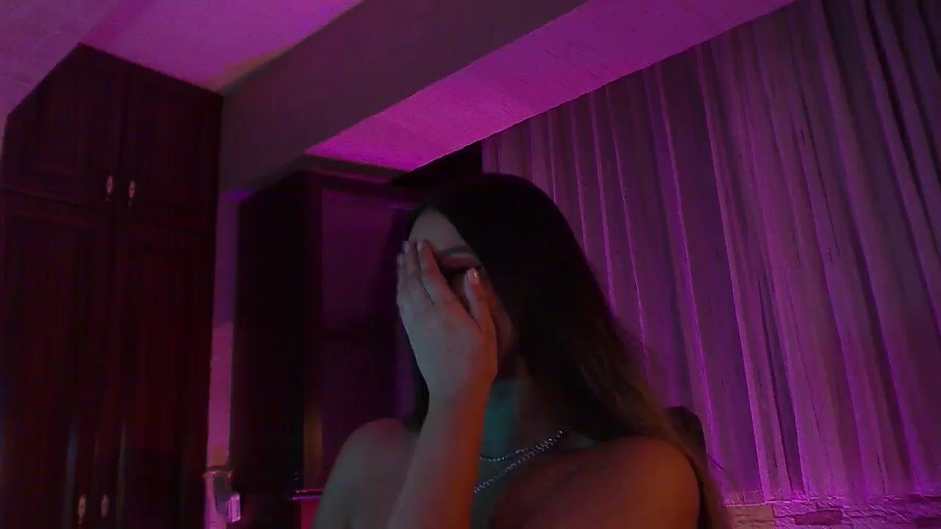 Gallery image thumbnail from No_bo_dy's myfreecams stream on, 09/07/2025, 02:21 image 18 of 20