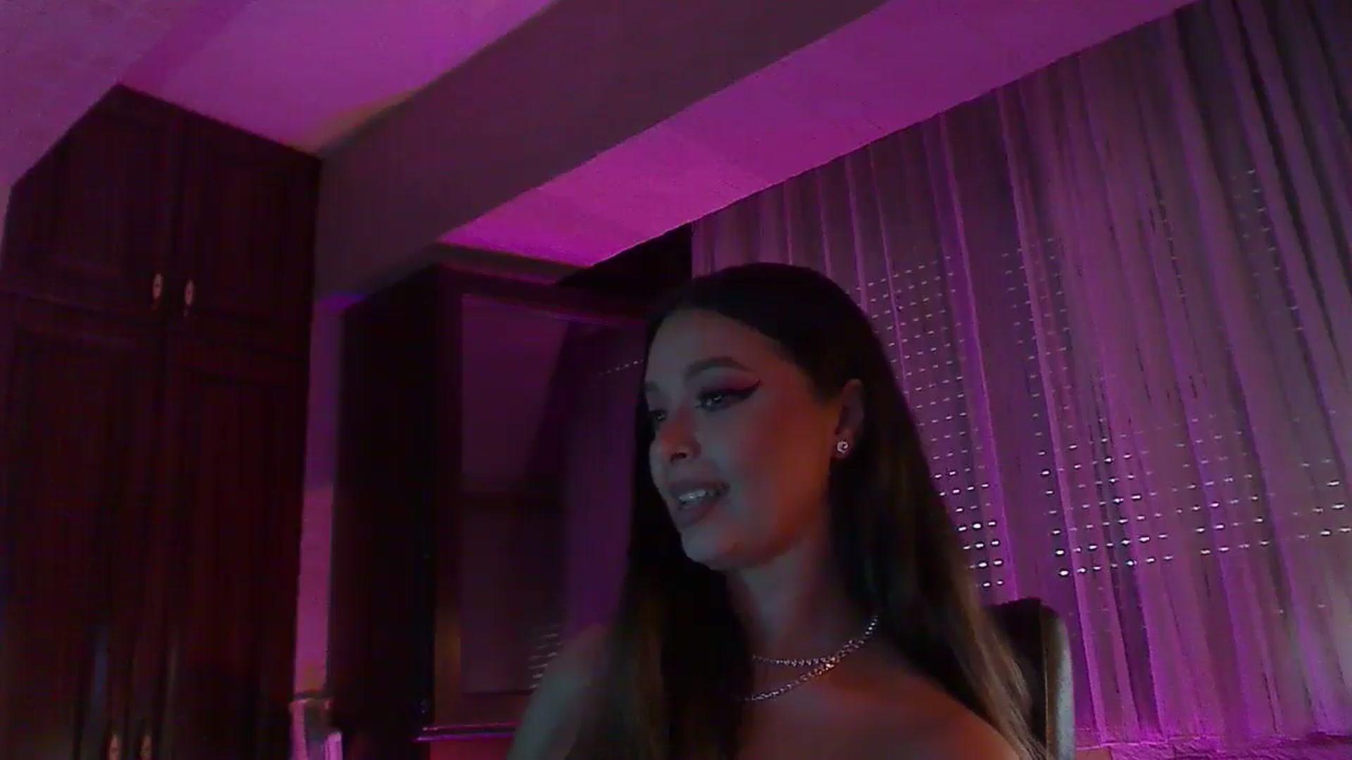 Gallery image thumbnail from No_bo_dy's myfreecams stream on, 09/07/2025, 04:38 image 20 of 20