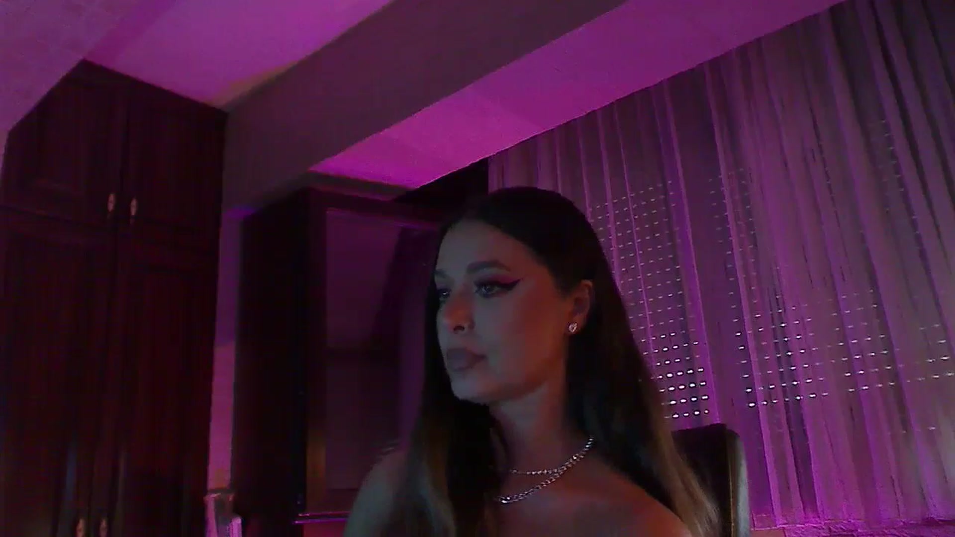 Gallery image thumbnail from No_bo_dy's myfreecams stream on, 09/07/2025, 04:38 image 18 of 20