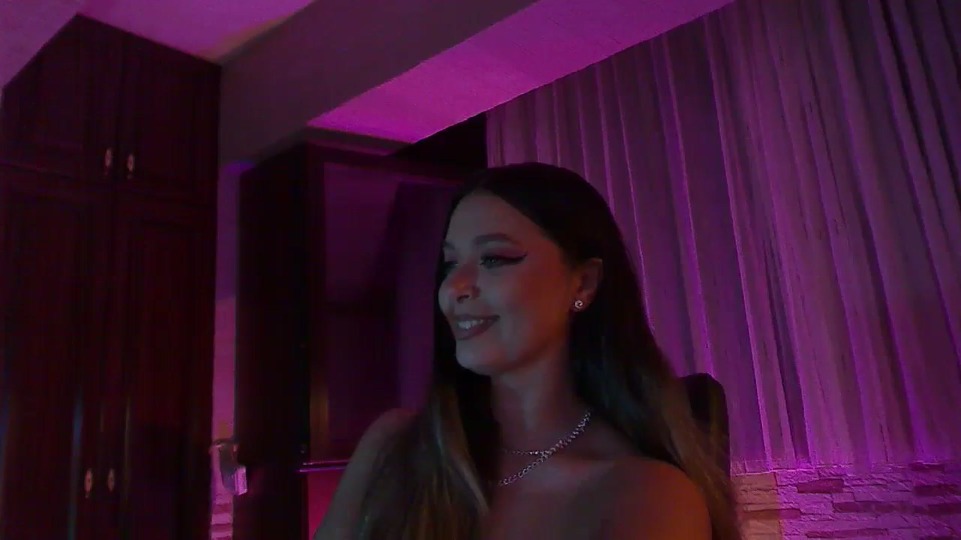 Gallery image thumbnail from No_bo_dy's myfreecams stream on, 09/07/2025, 04:38 image 1 of 20