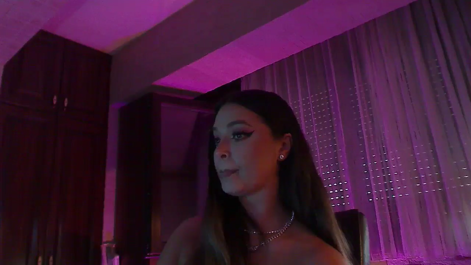 Gallery image thumbnail from No_bo_dy's myfreecams stream on, 09/07/2025, 04:38 image 19 of 20