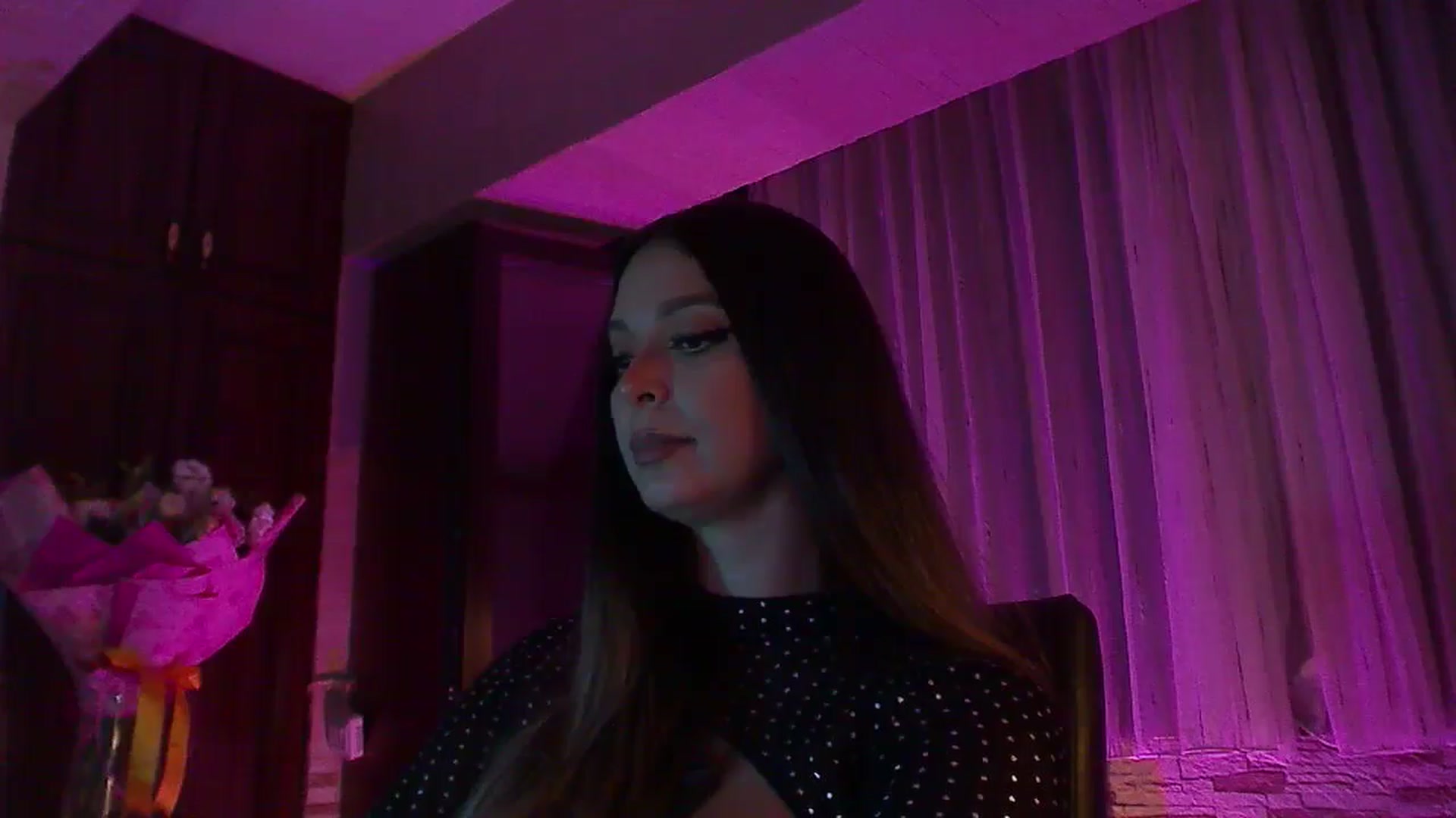 Gallery image thumbnail from No_bo_dy's myfreecams stream on, 09/14/2025, 04:27 image 9 of 20