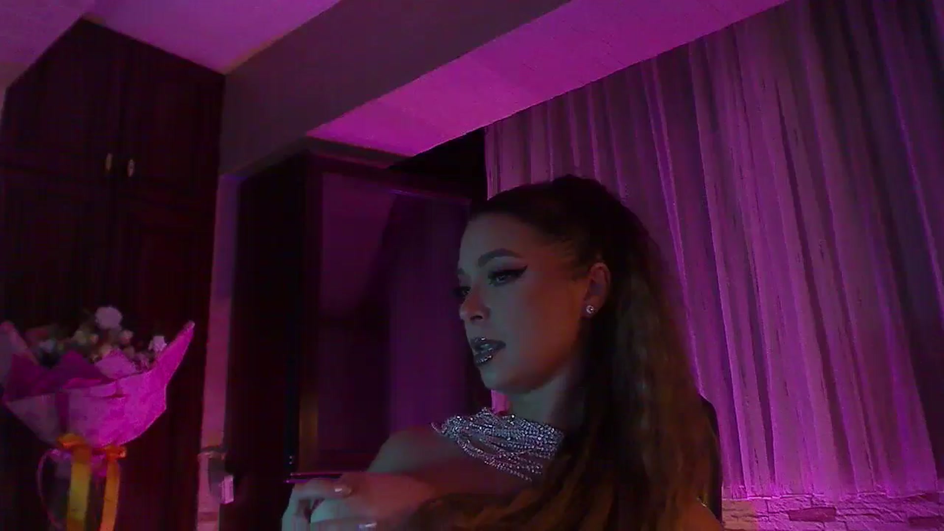 Gallery image thumbnail from No_bo_dy's myfreecams stream on, 09/15/2025, 03:55 image 14 of 20