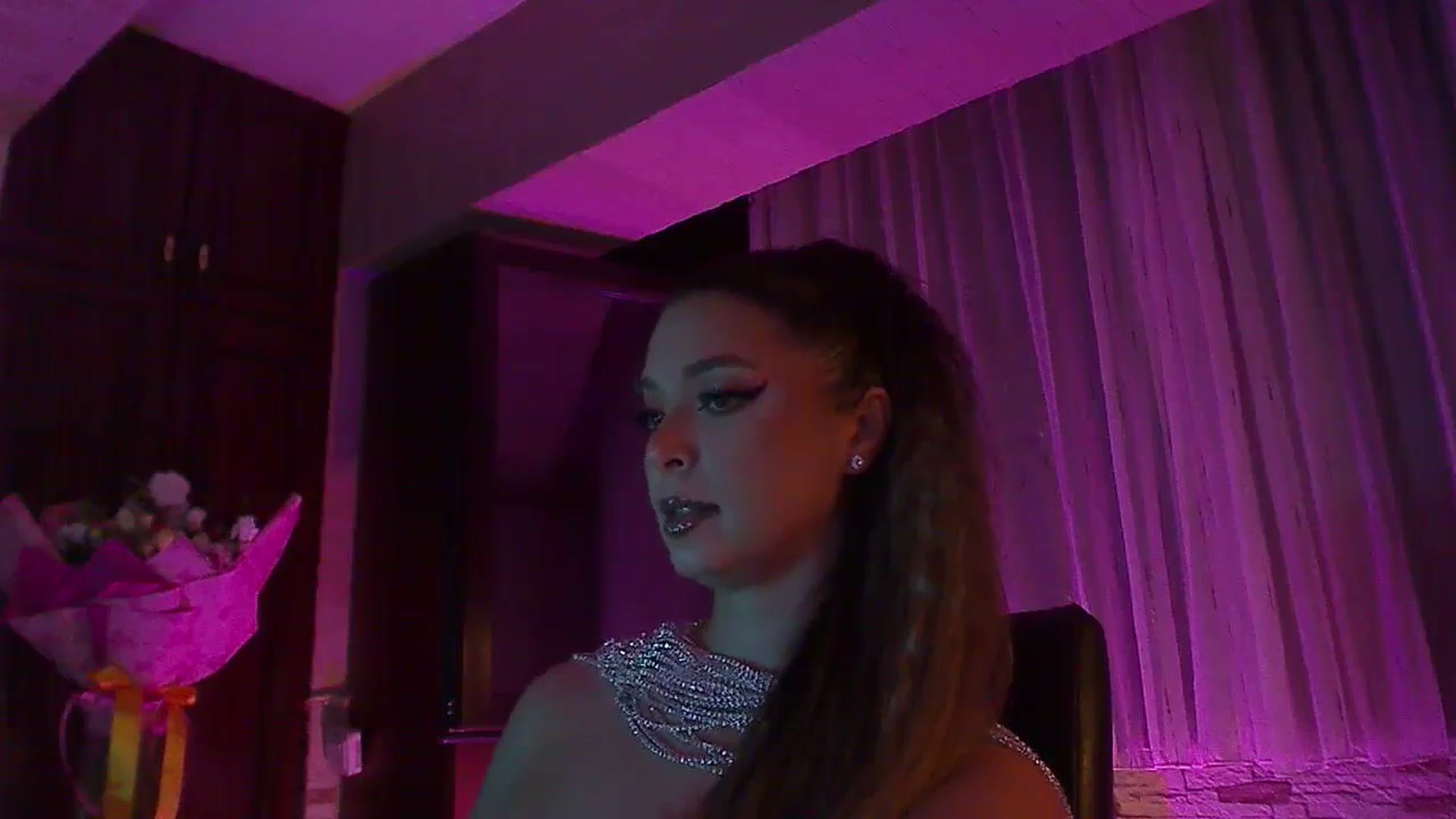 Gallery image thumbnail from No_bo_dy's myfreecams stream on, 09/15/2025, 03:55 image 3 of 20