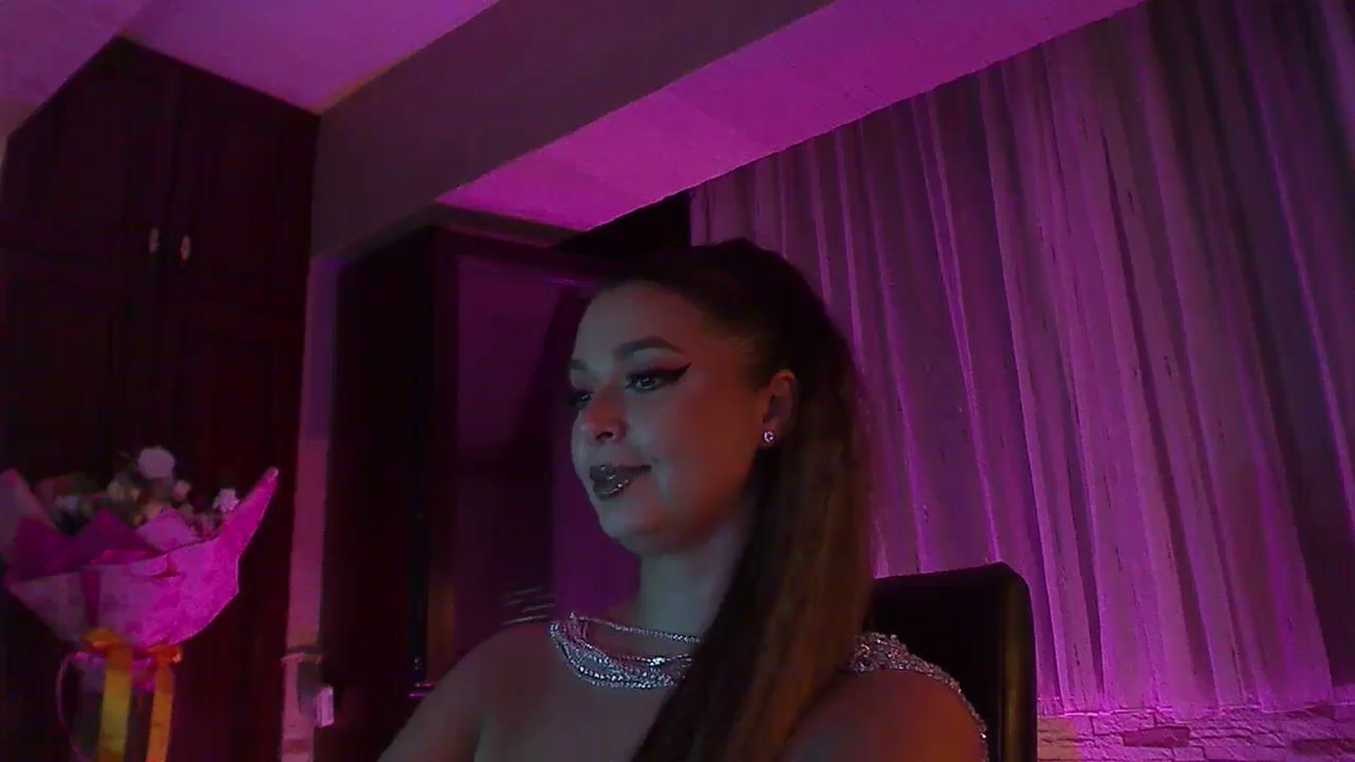 Gallery image thumbnail from No_bo_dy's myfreecams stream on, 09/15/2025, 04:56 image 16 of 20