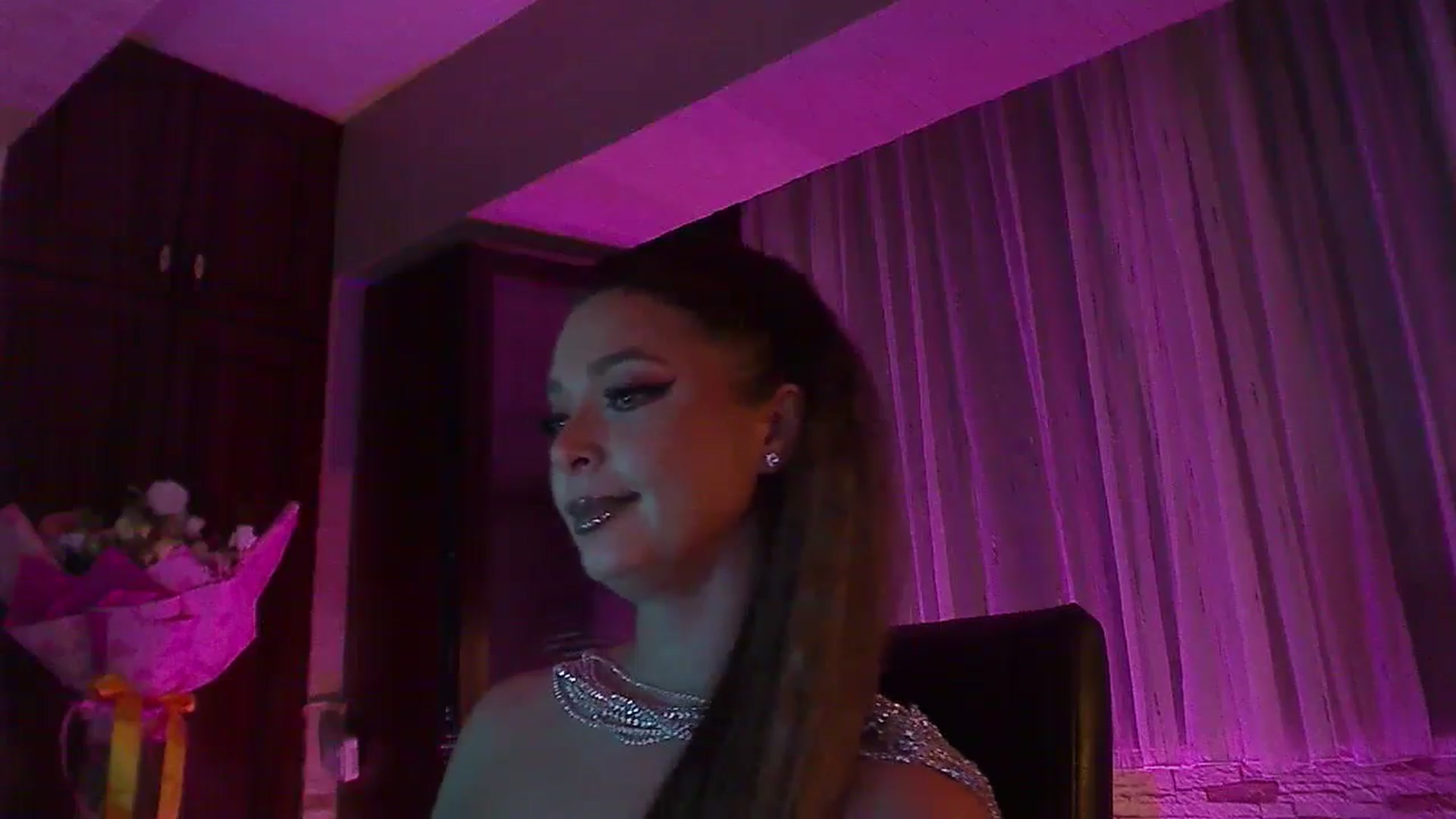 Gallery image thumbnail from No_bo_dy's myfreecams stream on, 09/15/2025, 04:56 image 19 of 20