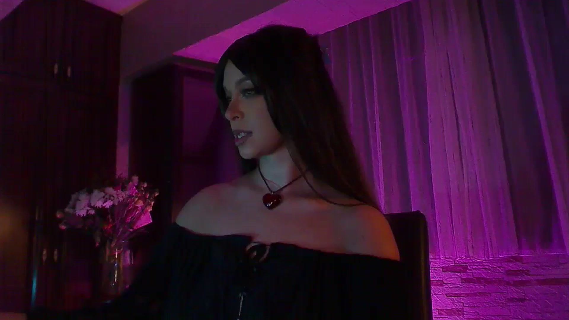 Gallery image thumbnail from No_bo_dy's myfreecams stream on, 09/21/2025, 24:00 image 3 of 20