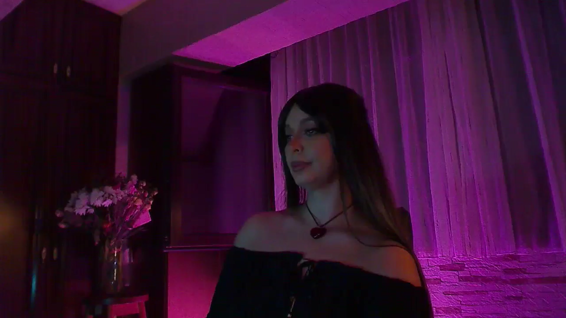 Gallery image thumbnail from No_bo_dy's myfreecams stream on, 09/21/2025, 24:00 image 15 of 20