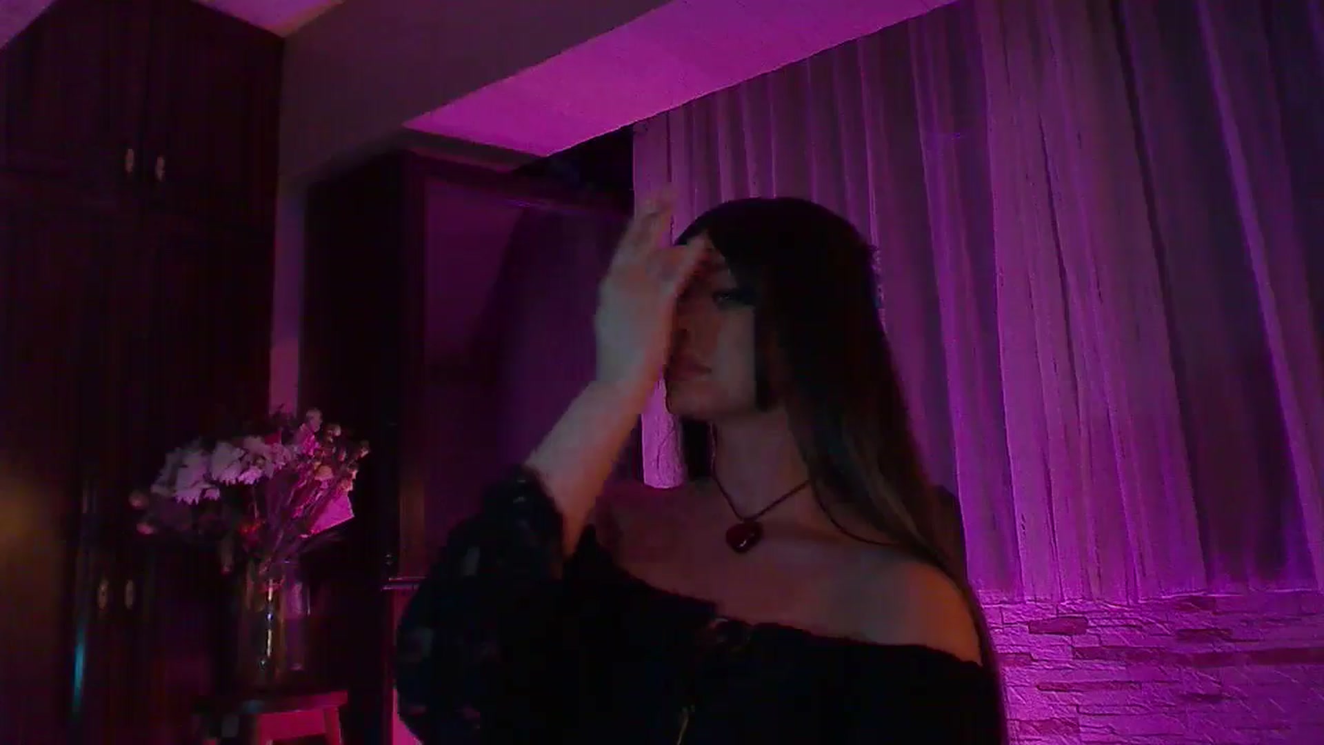Gallery image thumbnail from No_bo_dy's myfreecams stream on, 09/21/2025, 24:00 image 12 of 20