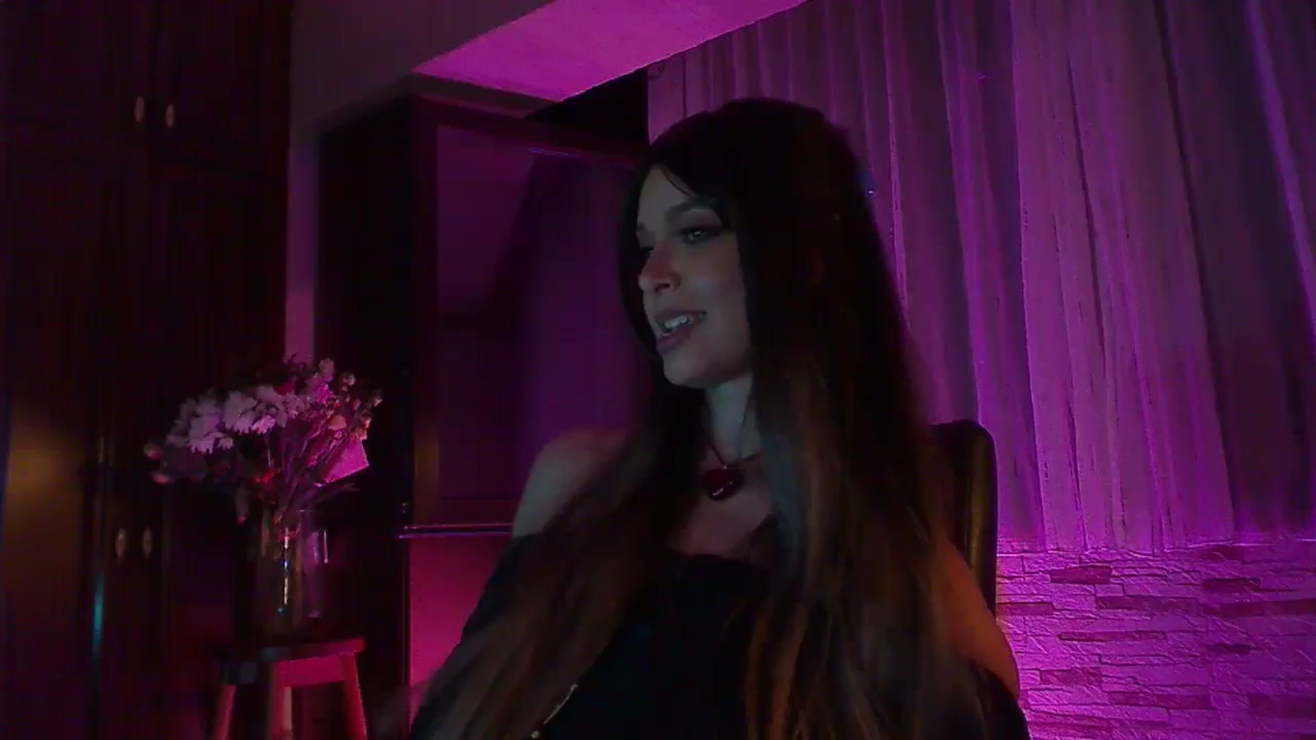 Gallery image thumbnail from No_bo_dy's myfreecams stream on, 09/21/2025, 04:44 image 7 of 20