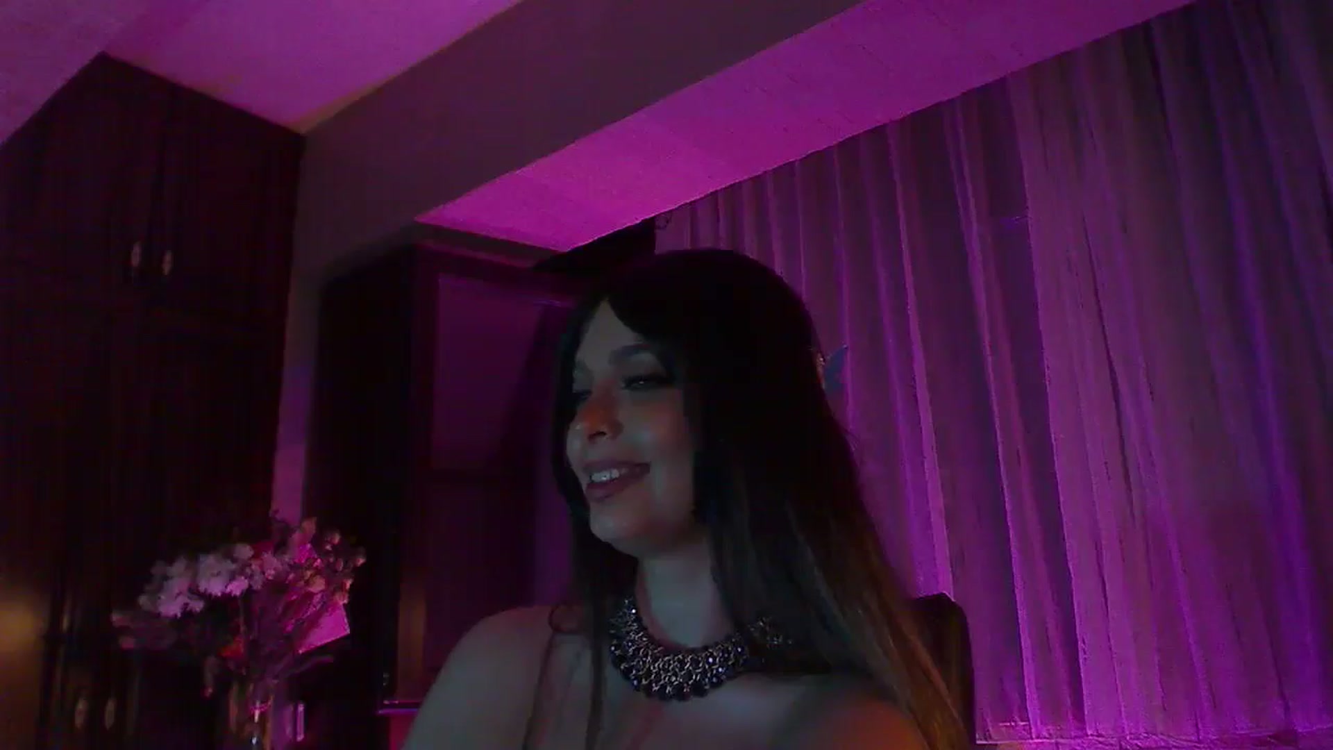 Gallery image thumbnail from No_bo_dy's myfreecams stream on, 09/22/2025, 01:27 image 15 of 20