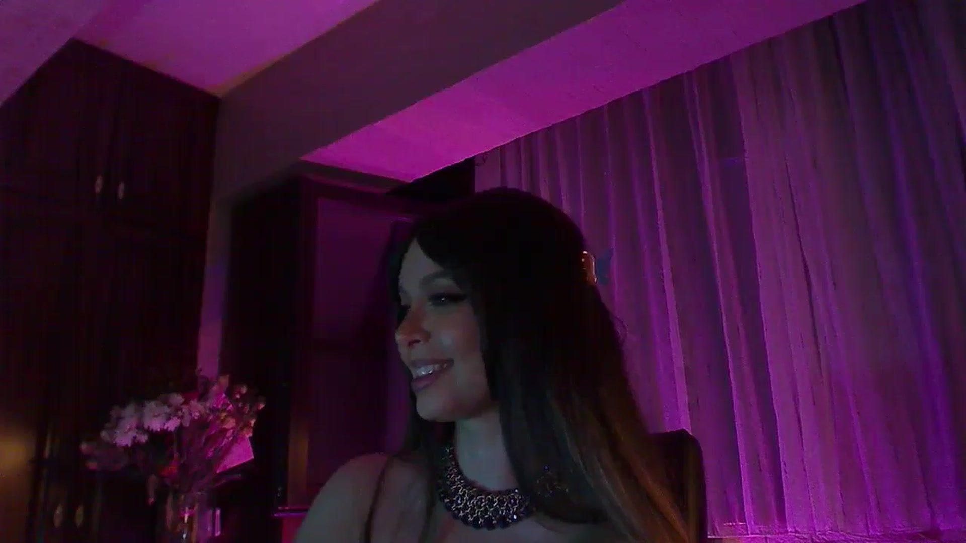 Gallery image thumbnail from No_bo_dy's myfreecams stream on, 09/22/2025, 01:27 image 11 of 20